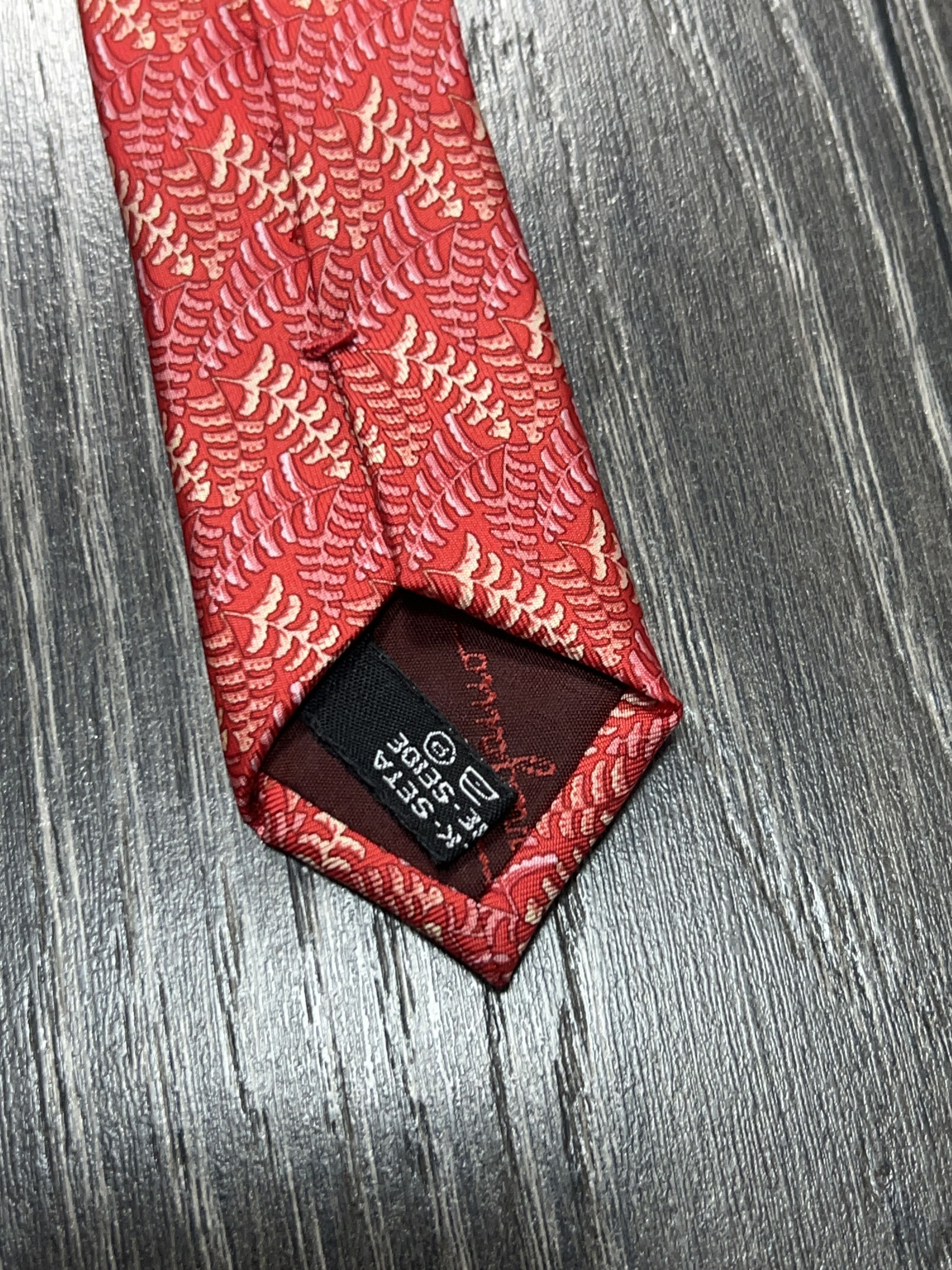 Salvatore Ferragamo Tie Necktie Cravatte 100% Silk Made in Italy Size ONE SIZE - 5 Thumbnail
