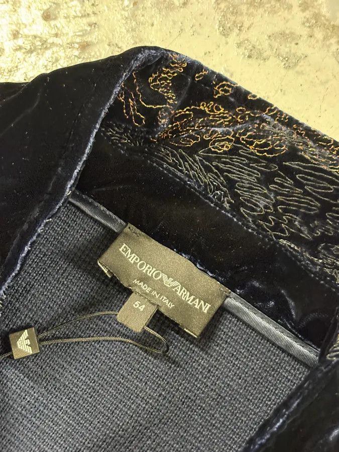 Emporio Armani AW2018 Emporio Armani Navy Velvet Floral Embroidered Hybrid Jacket Size US L / EU 52-54 / 3 - 7 Thumbnail