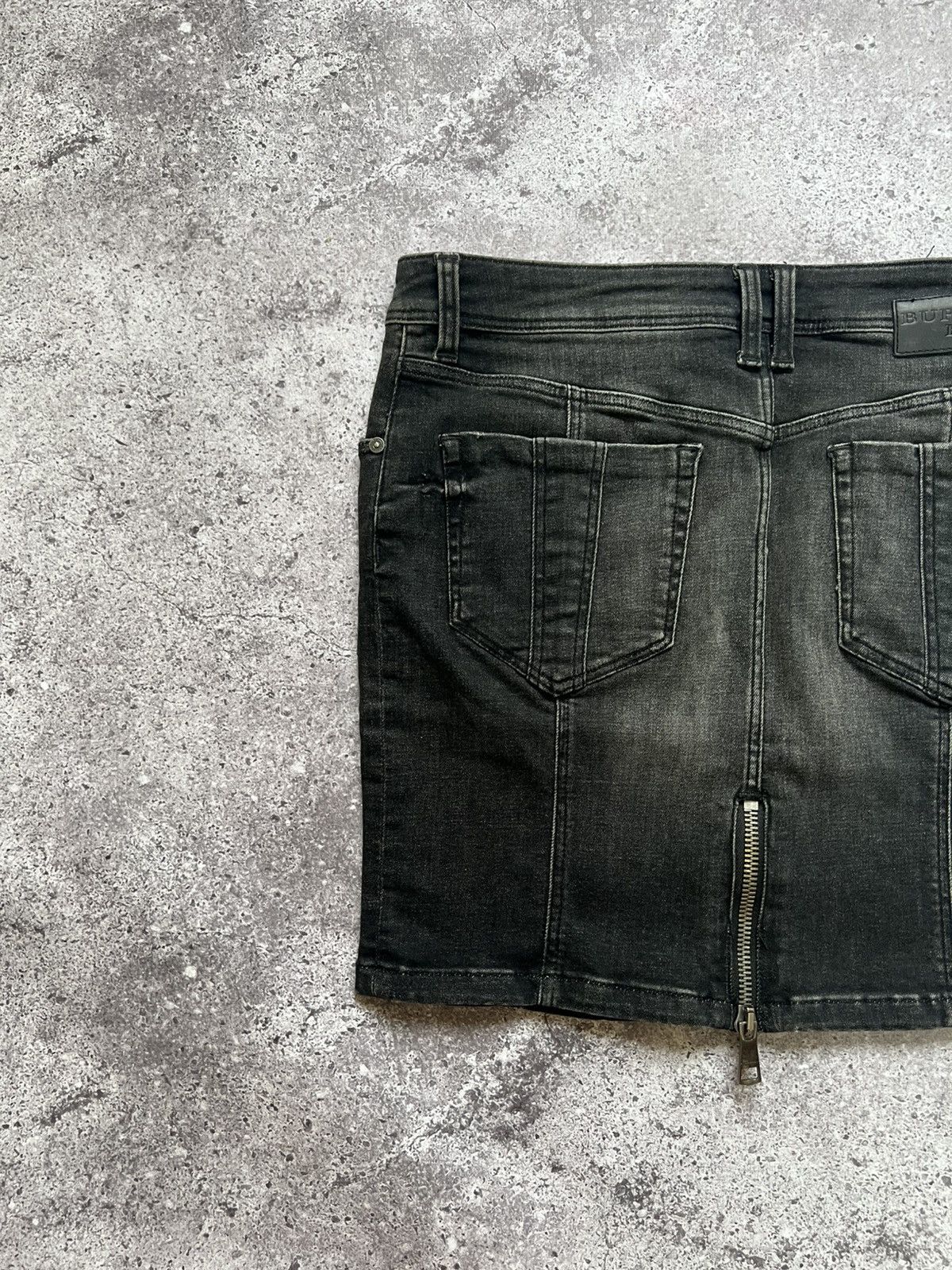 Burberry Burberry Brit Denim Mini Skirt Black Zip Size 30" / US 8 / IT 44 - 3 Thumbnail