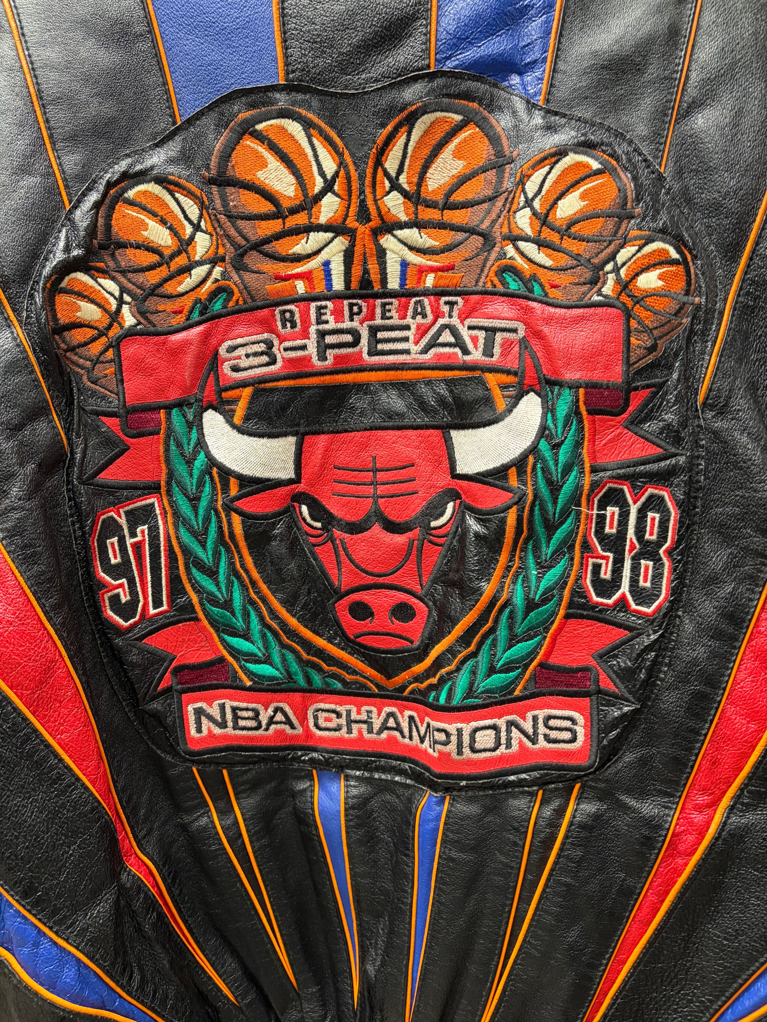 Jeff Hamilton 1998 Jeff Hamilton ‘Chicago Bulls’ Leather Championship Jacket Size US L / EU 52-54 / 3 - 6 Thumbnail