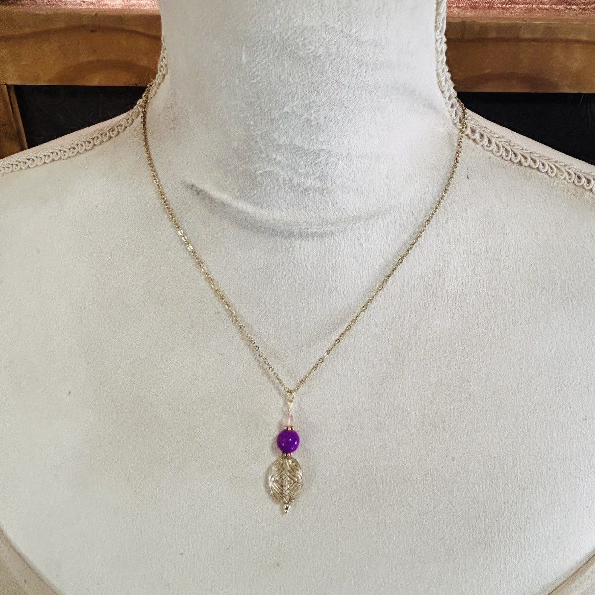 Handmade Handcrafted elegant glass beaded pendant on chain necklace Size ONE SIZE - 3 Thumbnail