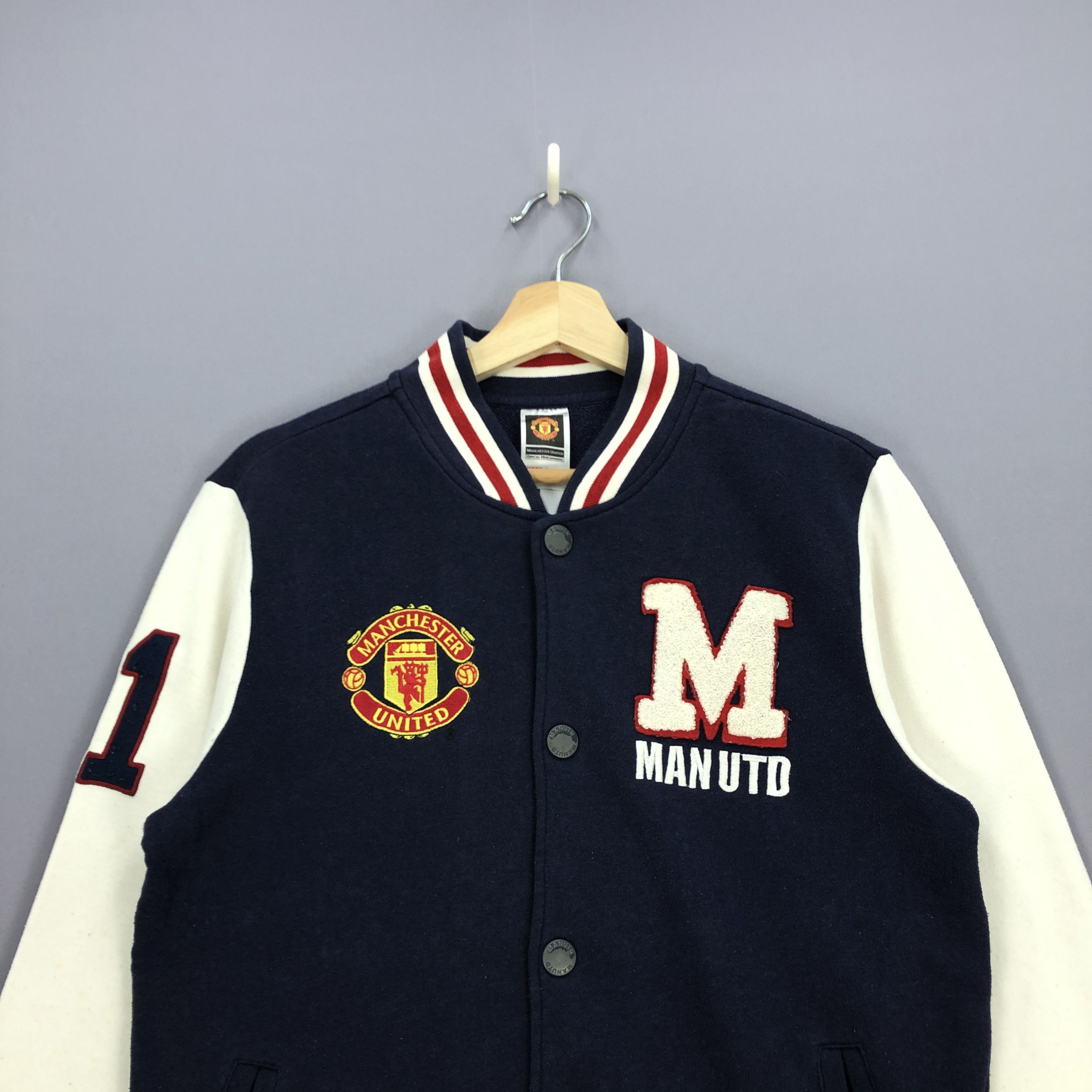 Vintage Vintage Manchester United Varsity Sweater Sweatshirt Size US M / EU 48-50 / 2 - 2 Thumbnail