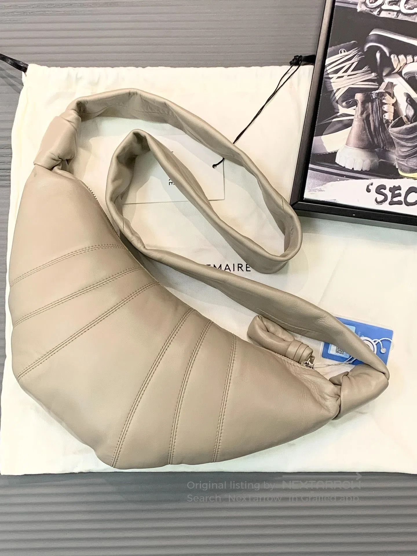 Lemaire Lemaire Small Sheepskin Croissant Bag. Size ONE SIZE - 1 Thumbnail