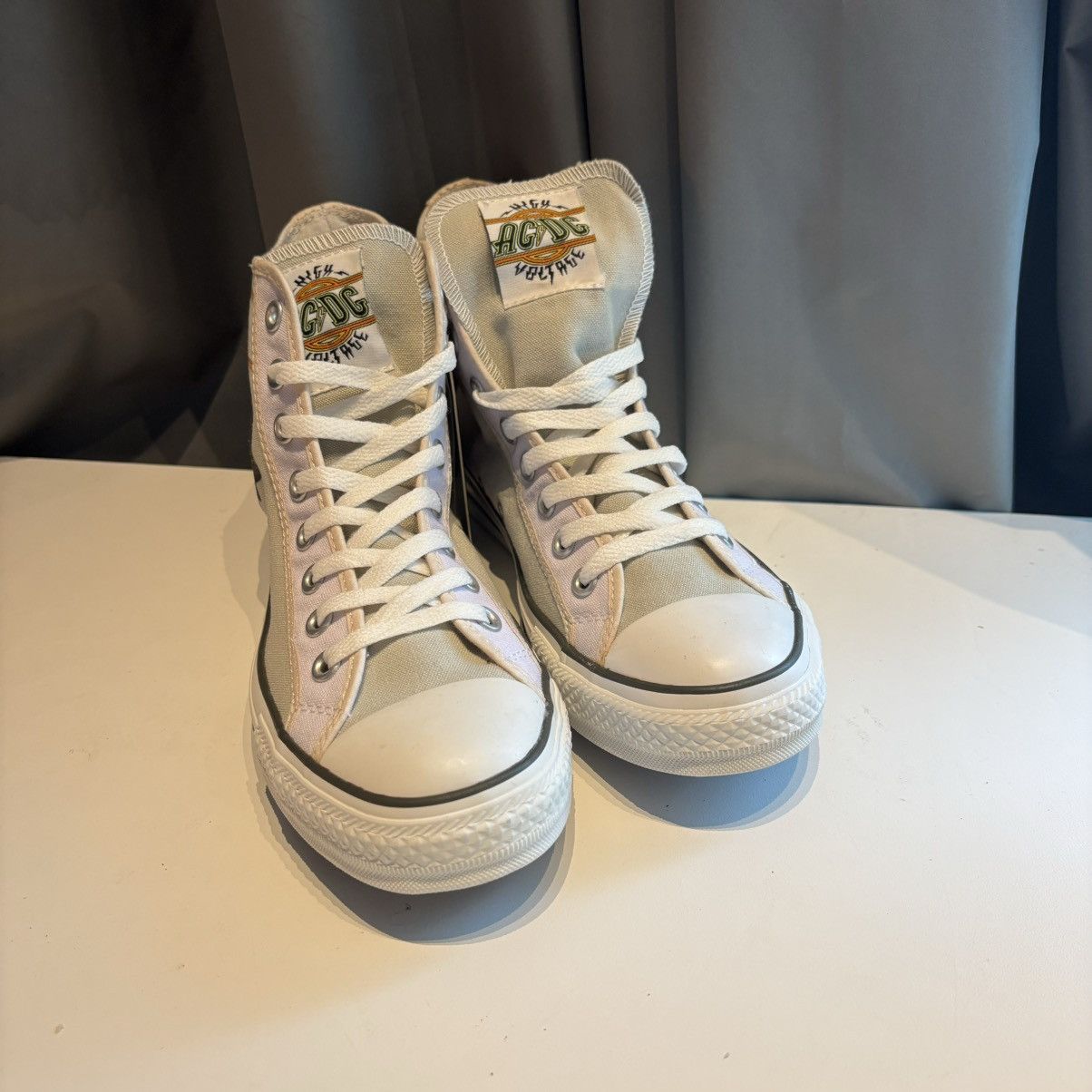 AC/DC AC DC High Voltage x Converse 2009 Size US 9 / EU 42 - 8 Thumbnail