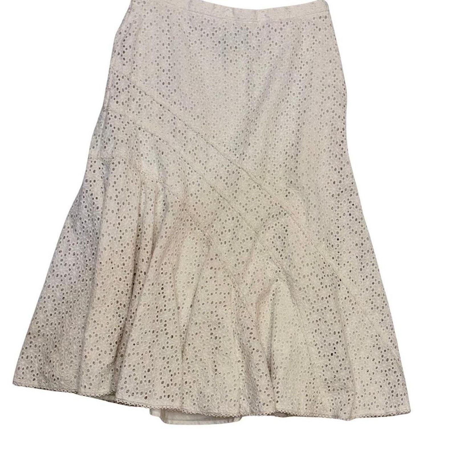 Coldwater Creek Coldwater Creek White Eyelet Flared Midi Skirt Size M Size 30" / US 8 / IT 44 - 9 Thumbnail