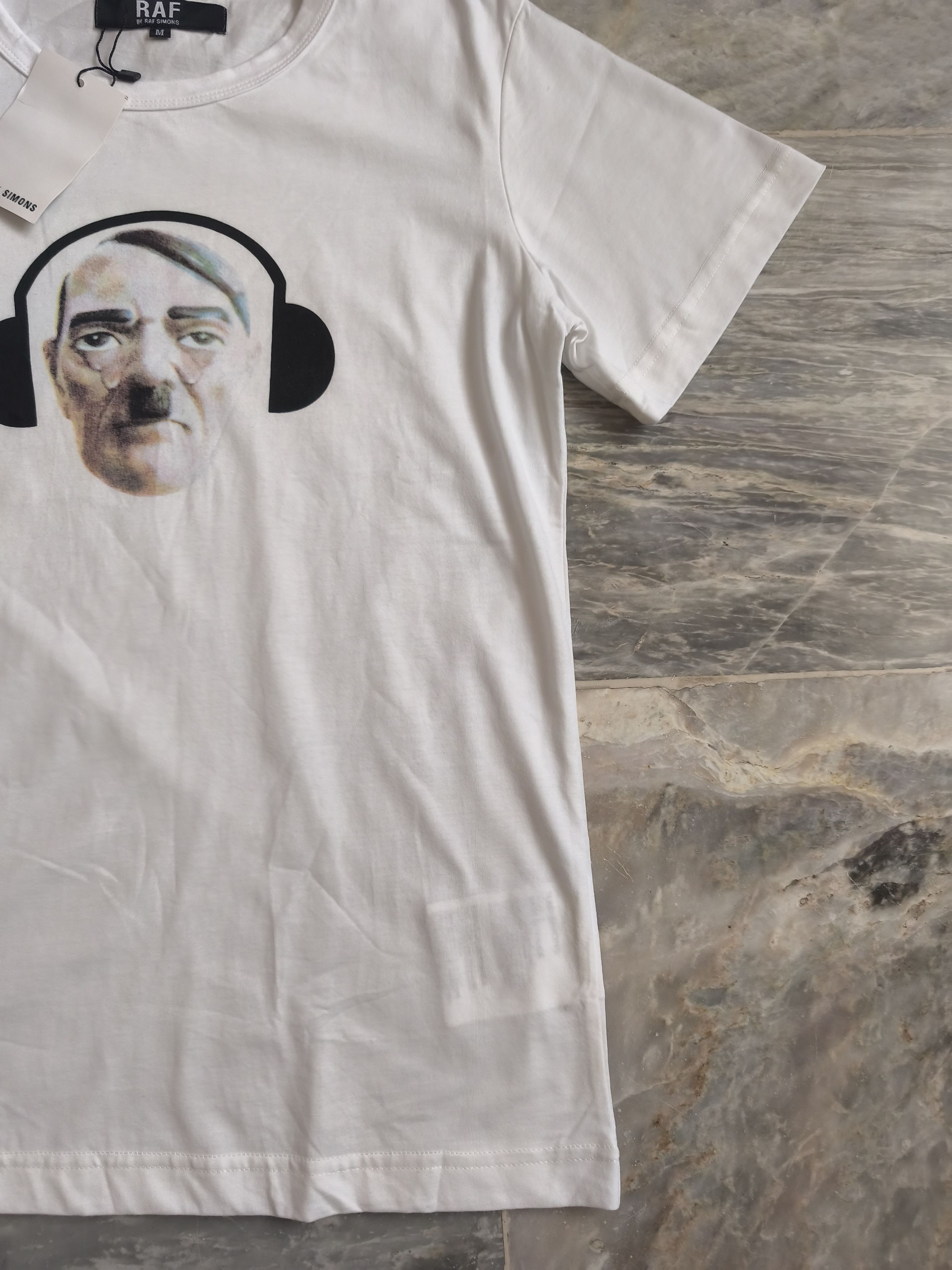 Raf by Raf Simons Raf By Raf Simons Adolf Hitler Tee Size US M / EU 48-50 / 2 - 3 Thumbnail