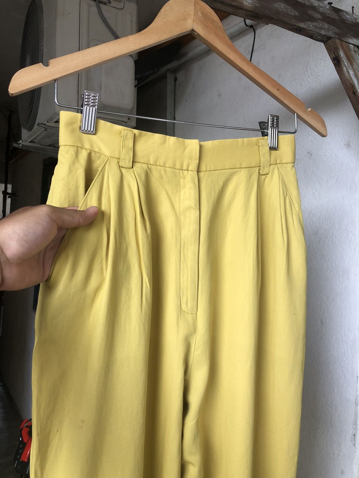 Balenciaga Vintage 90s Balenciaga Paris Yellow Trouser Pants Size 26" / US 2 / IT 38 - 5 Thumbnail