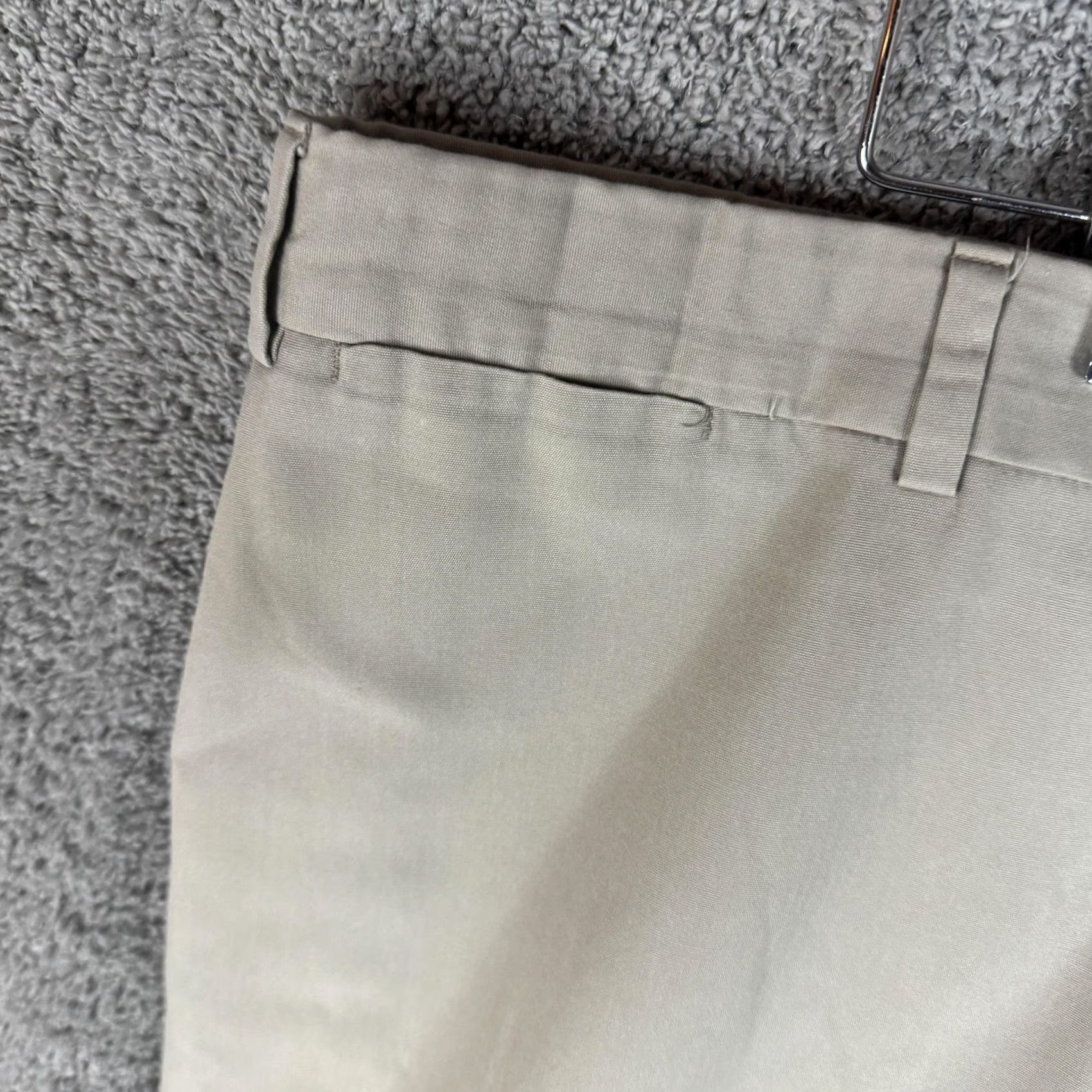 Brooks Brothers Brooks Brothers Dress Pants Mens Khaki Tan Flat Front Cuffed Made in USA Slacks 36 Beige Front Type Flat Front Pants Business Menswwww Size US 36 / EU 52 - 2 Thumbnail
