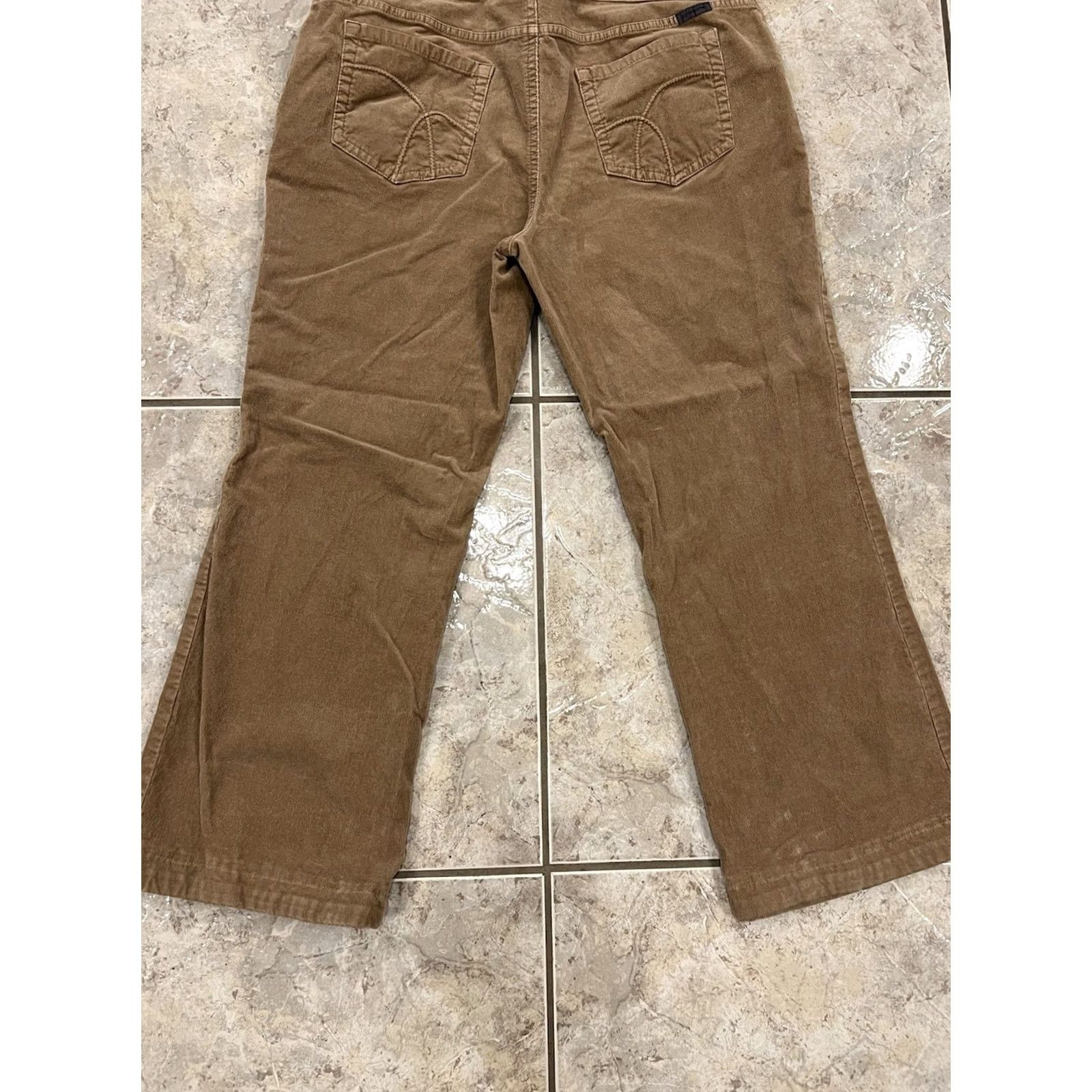 Liz Claiborne Womens Liz Claiborne Bootcut Corduroy Pants Brown Khaki Tan 36X28 Regular Stretch Inseam 28 | 16 EU 16 Size 38" / US 16 / IT 52 - 6 Thumbnail