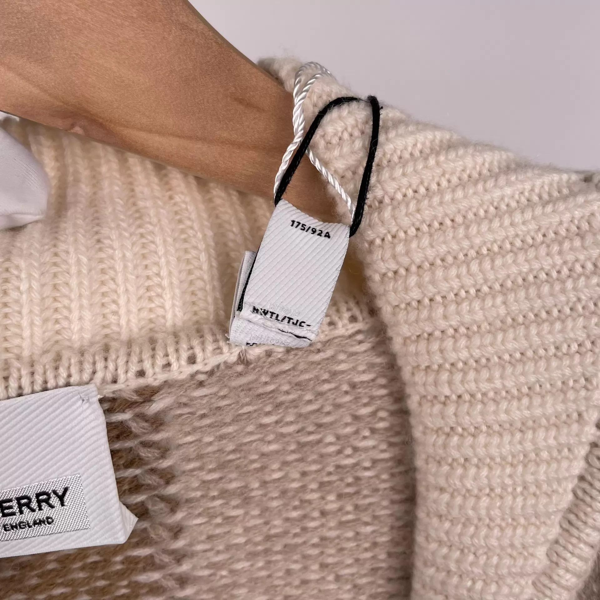 Burberry Burberry knit jacket M new with tags Size US M / EU 48-50 / 2 - 5 Thumbnail