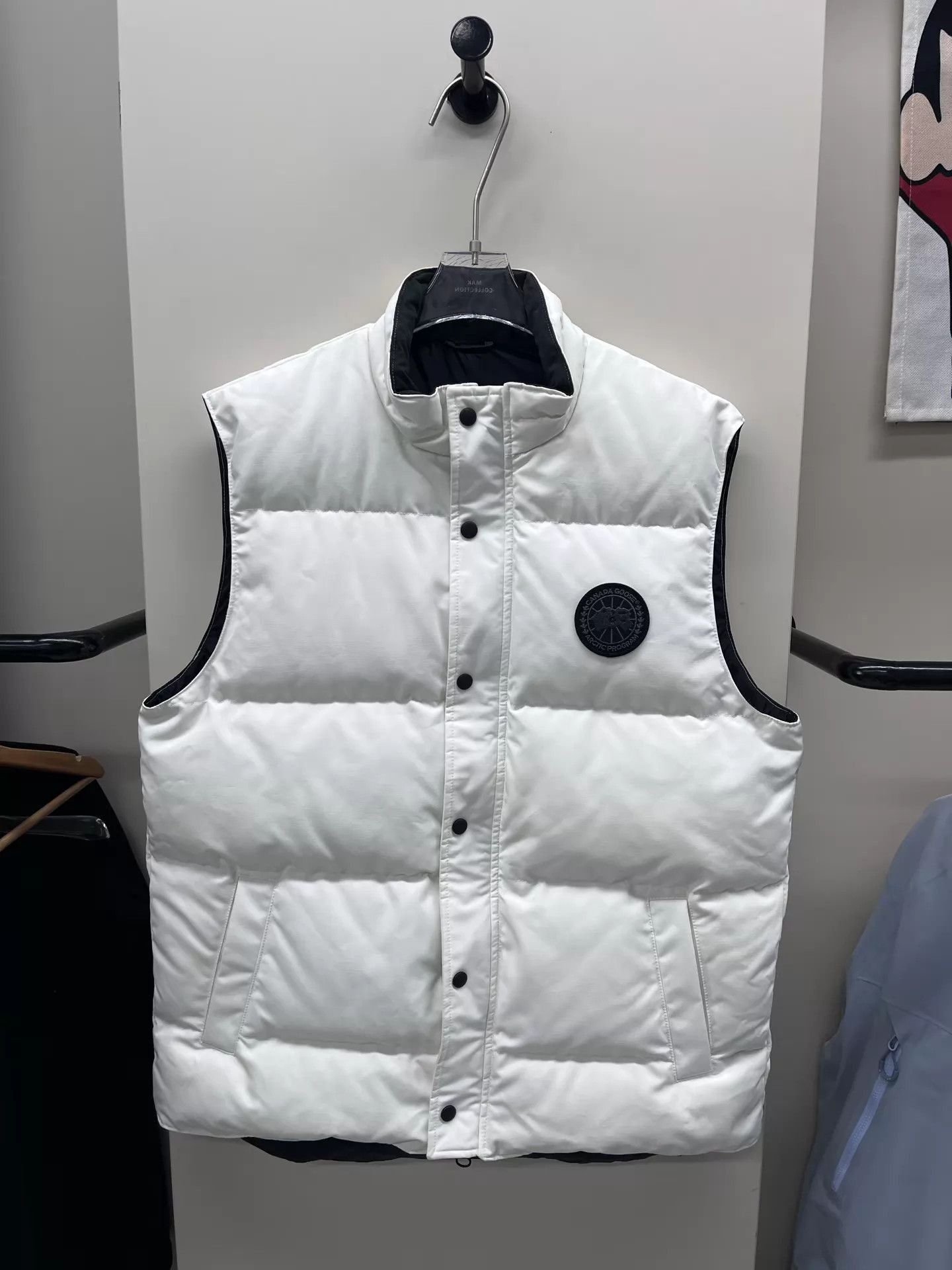 Canada Goose White Puffer Vest - XL Size US XL / EU 56 / 4 - 1 Thumbnail