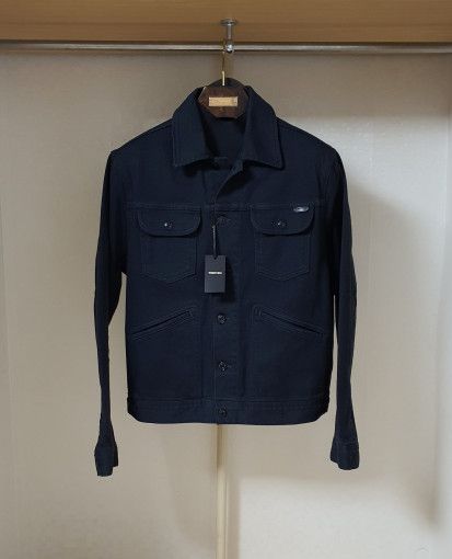 o1sm1stk0824 Icon Stretch Cotton Trucker Jacket in Navy Blue