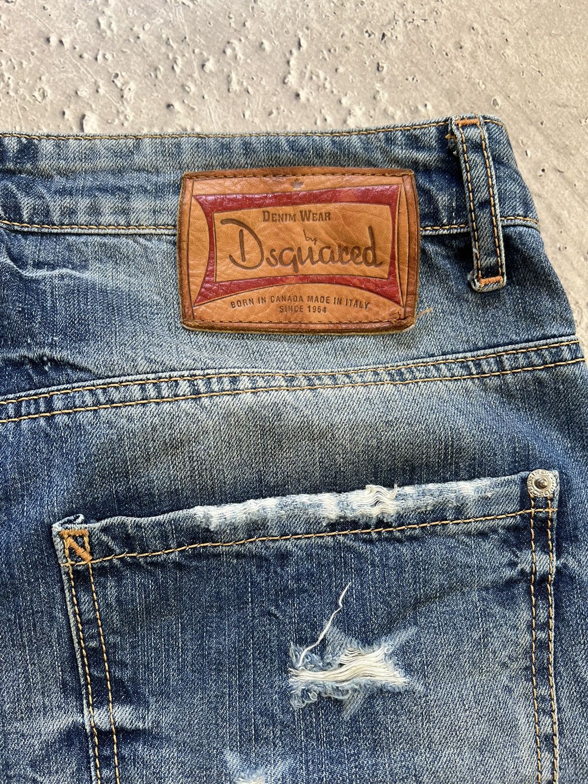 Dsquared2 Dsquared distressed luxury jeans shorts Size US 30 / EU 46 - 10 Thumbnail