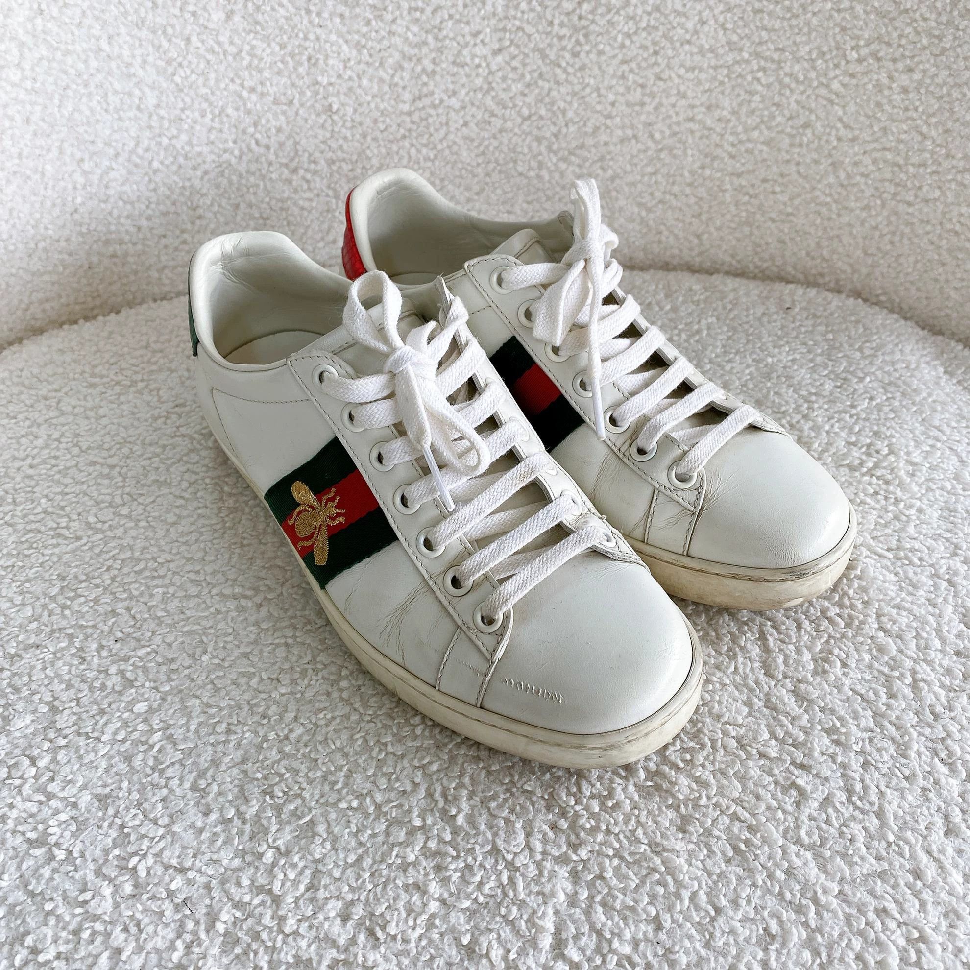 Gucci Gucci white flats size 35 7313 Size US 4.5 / IT 34.5 - 2 Thumbnail