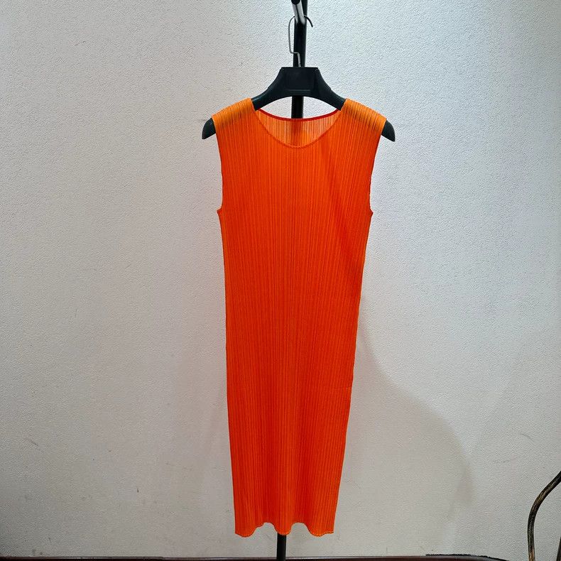 Issey Miyake Issey Miyake Pleated Sleeveless Dress - dmc Size US 30 / EU 46 - 1 Thumbnail