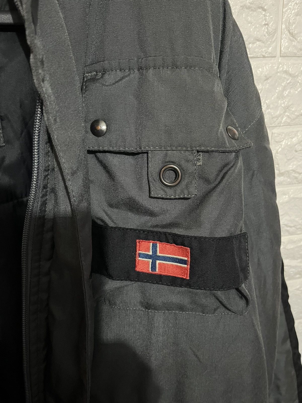 Napapijri Napapjiri voyage size L Size US L / EU 52-54 / 3 - 2 Thumbnail