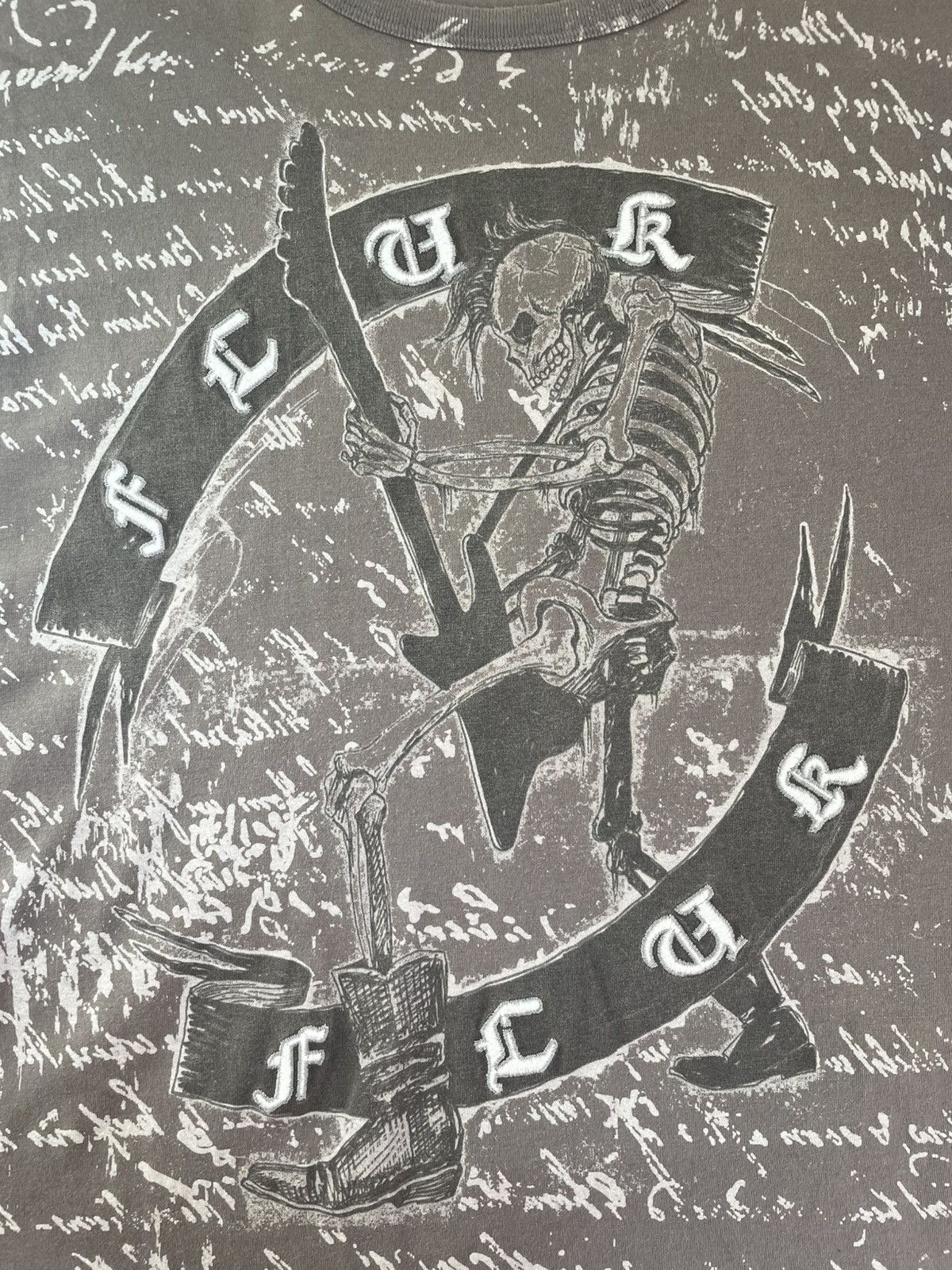 FCUK × Japanese Brand Vintage Y2k Fcuk T-shirt Over Print 2000s Big Logo Size US M / EU 48-50 / 2 - 8 Thumbnail
