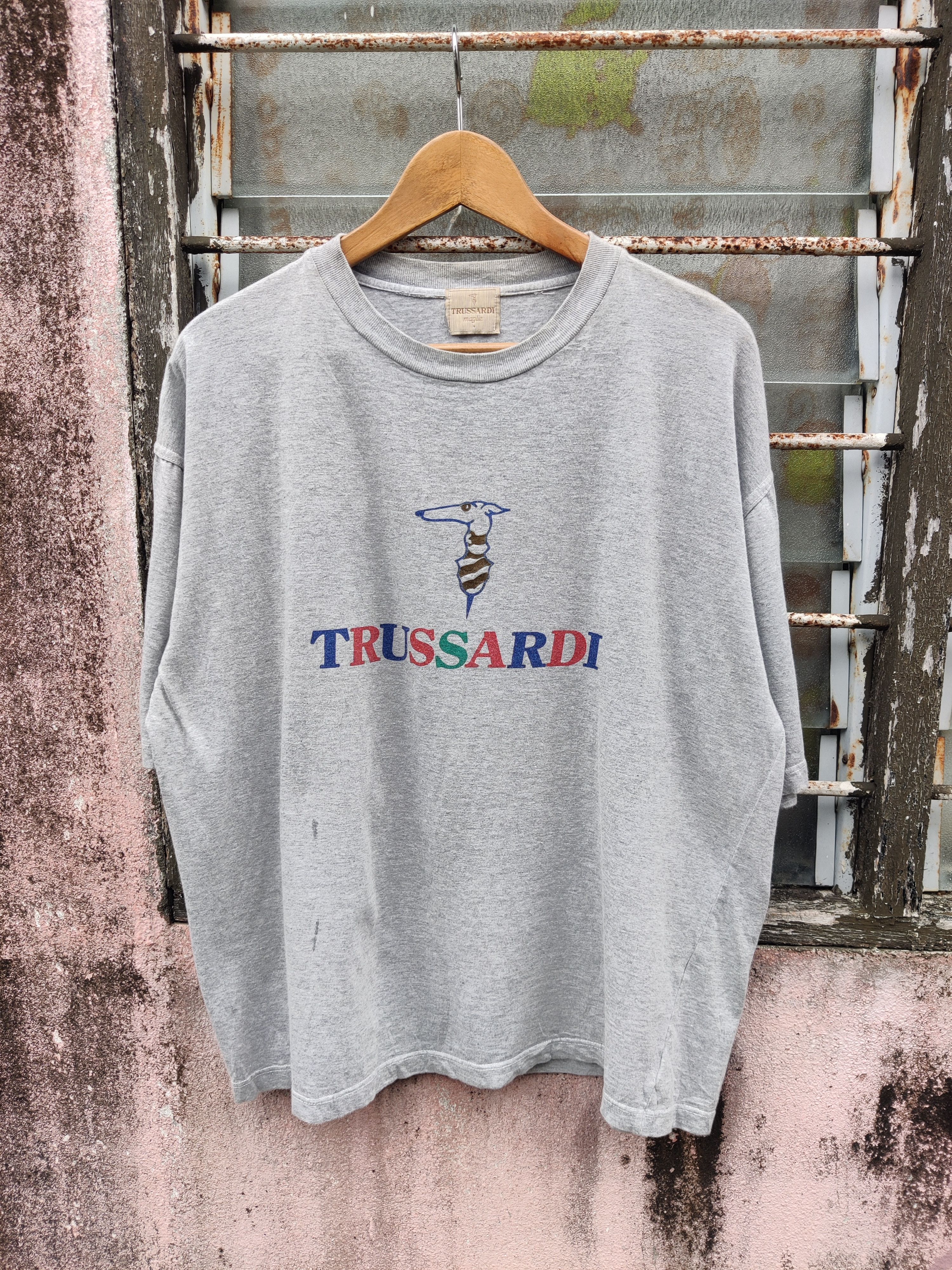 🔥Offer Me🔥 Vintage Trussardi Italy Spellout Shirt