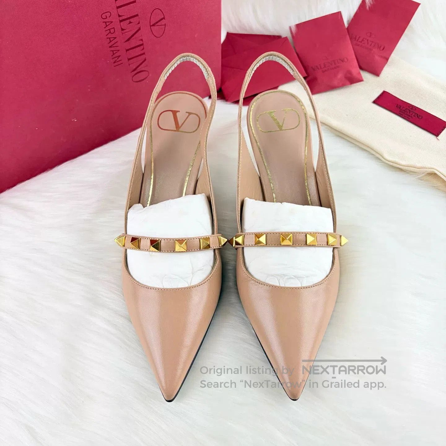 Valentino Valentino Nude Pointed Studded High Heels. Size US 4 / IT 34 - 2 Thumbnail