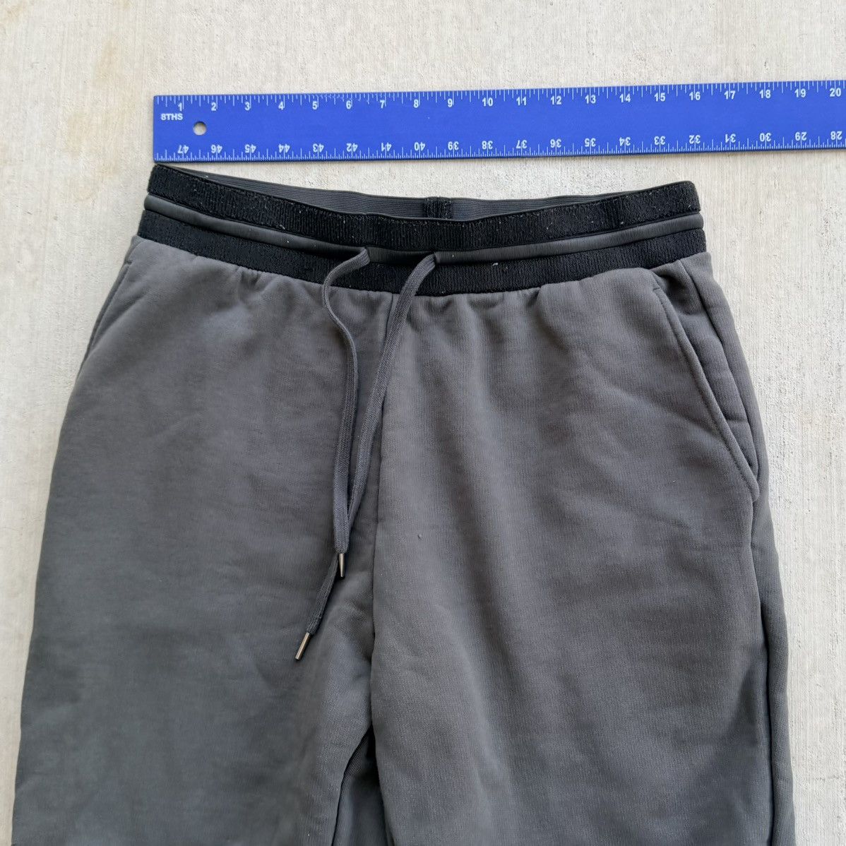 Helmut Lang Helmut Lang Jogger Sweatpants Men Size Large Drawstring Size US 34 / EU 50 - 10 Thumbnail