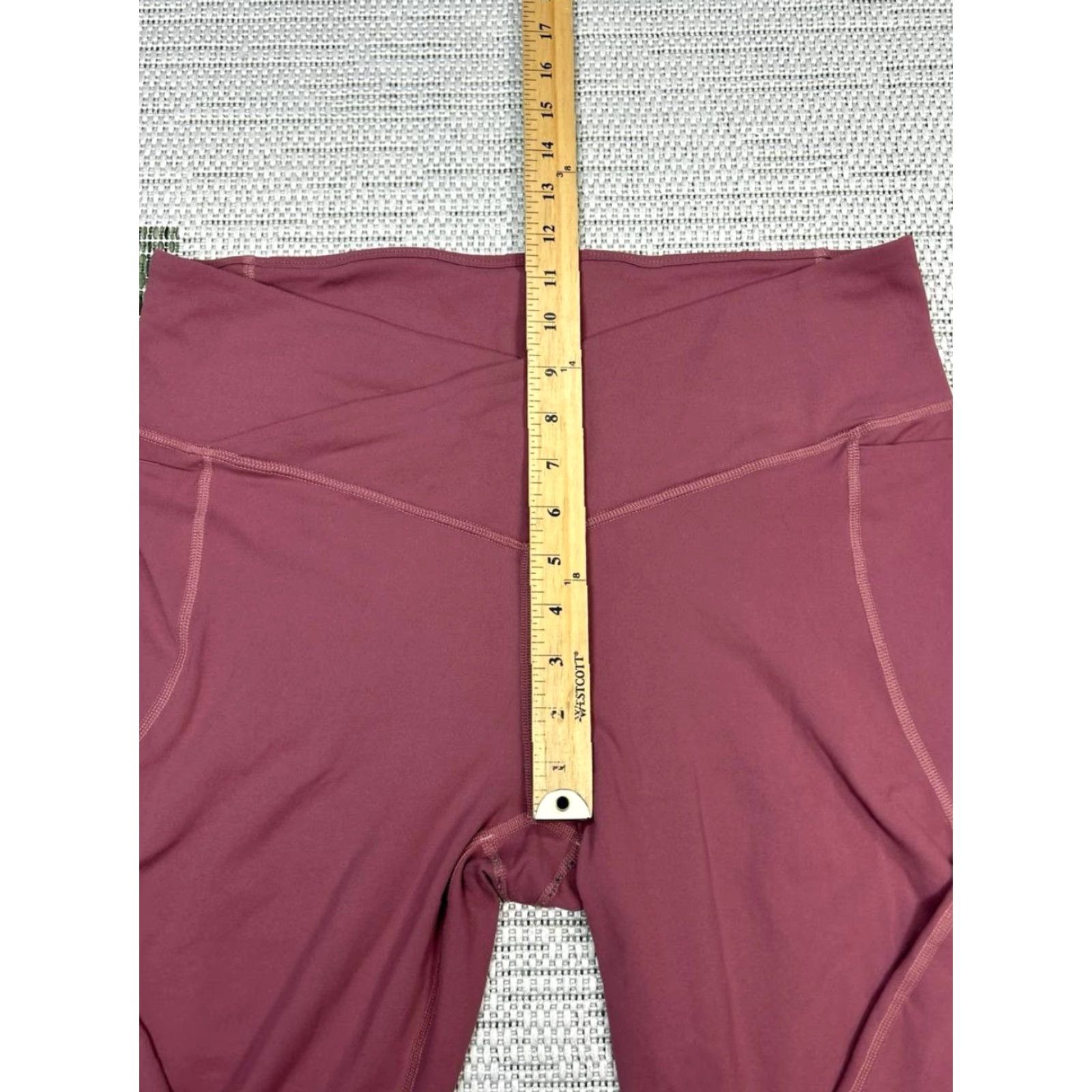 Logo 7 Pure Luxe Leggings Womens XL Red Logo Mid Rise Athleisure Crossover 7 8 Inseam 24 in Nylon Polyester Spandex Size 40" / US 18 - 6 Thumbnail