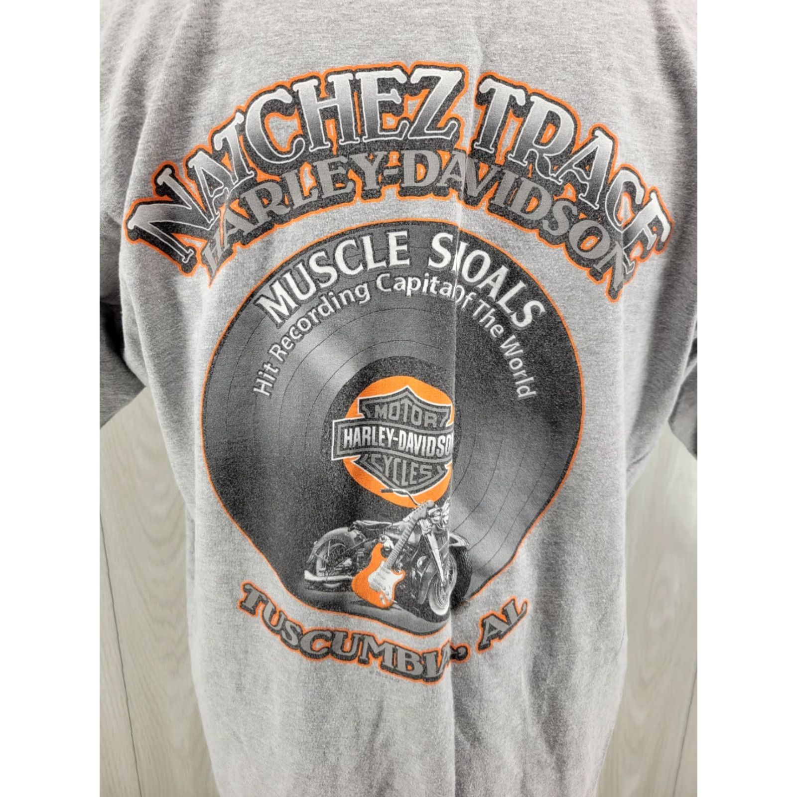 Harley Davidson VINTAGE Harley-Davidson T-Shirt Shirt Men XL Gray Motorcycle Natchez Trace Tuscumbia AL 90s (or 00s) Womens Mens Size US XL / EU 56 / 4 - 2 Thumbnail