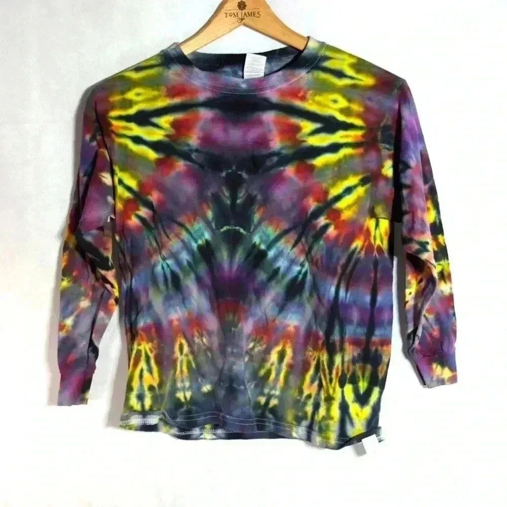 Gildan Custom tie-dyed Tshirt Purple, Red, Blue and Yellow sz M Size US M / EU 48-50 / 2 - 1 Thumbnail