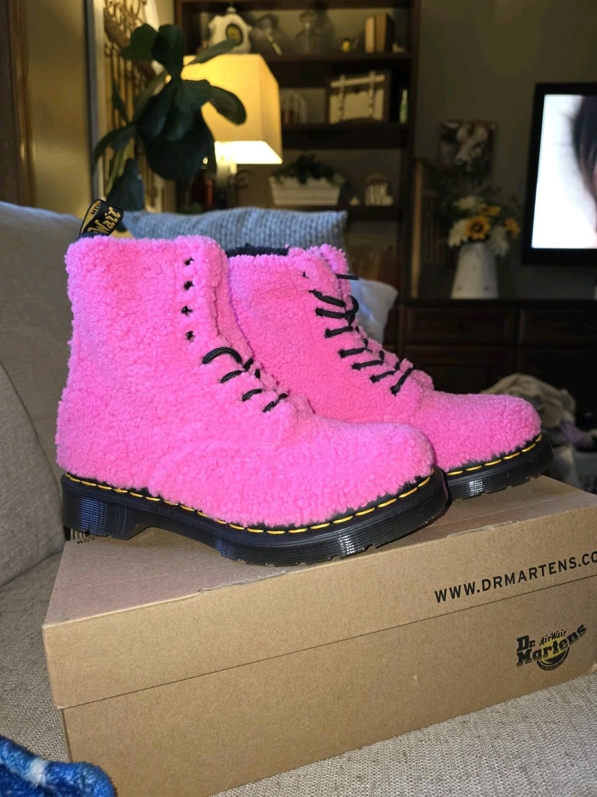 Dr. Martens Dr Martens 1460 Pascal Faux Shearling Pink Lux Boots Size US 6 / IT 36 - 3 Thumbnail