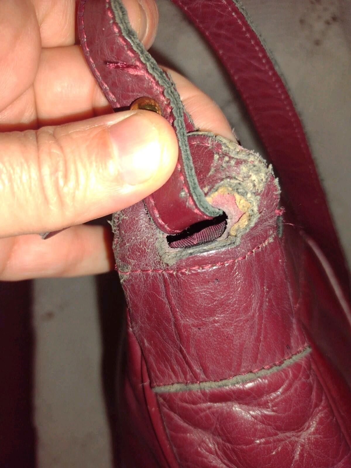Etienne Aigner VTG 70s Aigner Burgundy Leather Shoulder Bag Chunky A Size ONE SIZE - 9 Thumbnail