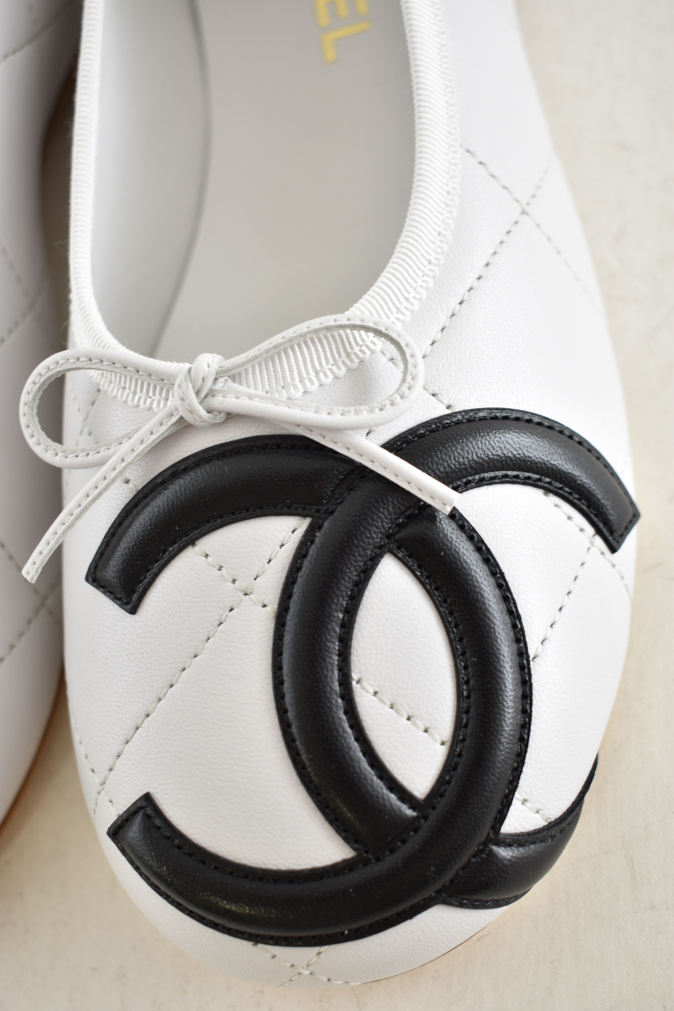 Chanel 26M Coco Beach Cambon Black Logo Ballet Ballerina Flat 39 Size US 9 / IT 39 - 17 Thumbnail