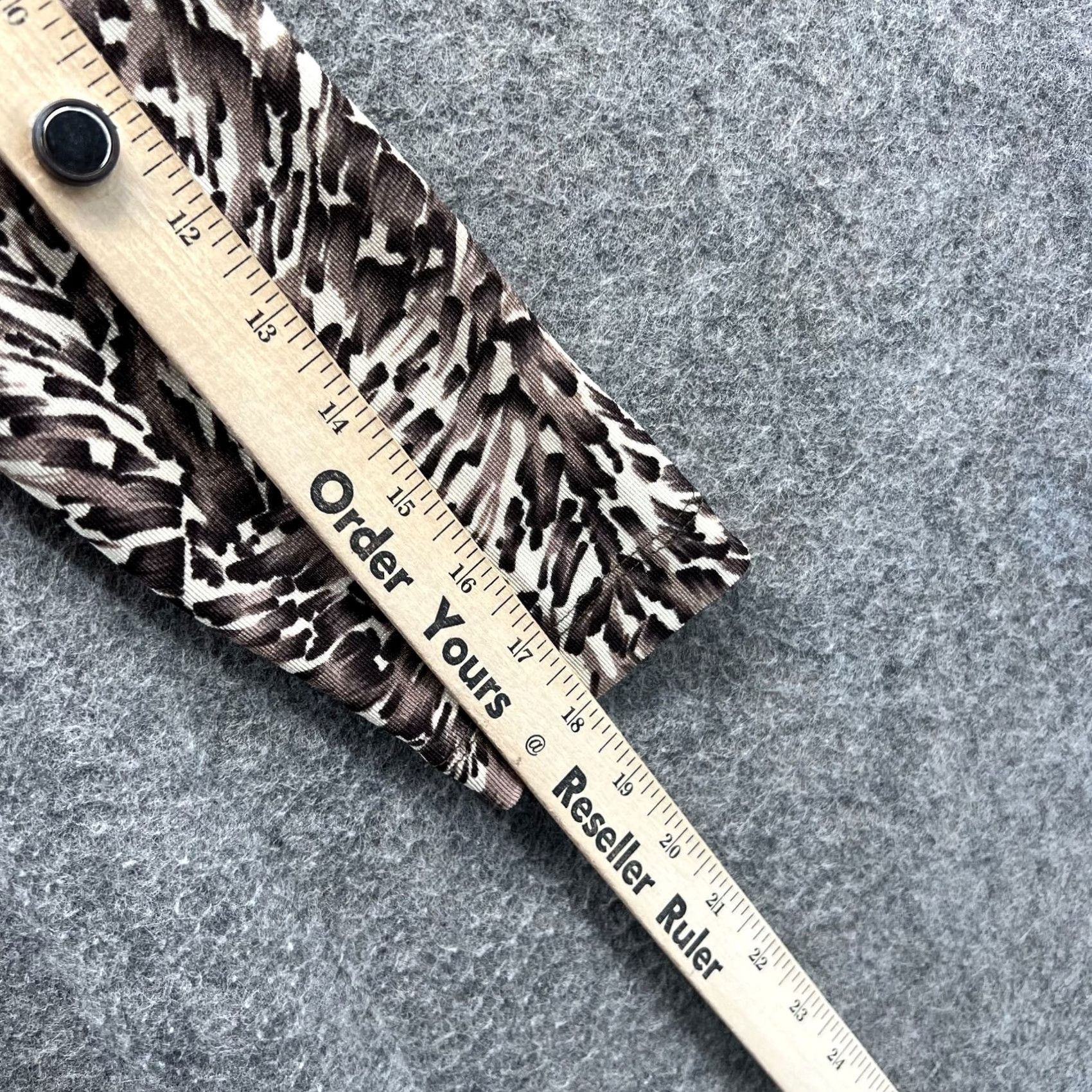 Vintage Chico's Dress Shirt Womens 0 Beige Animal Print Knit A Line Shirt Dress Long Sleeve Round Neck Pullover Casual Party Travel Size XS / US 0-2 / IT 36-38 - 7 Thumbnail