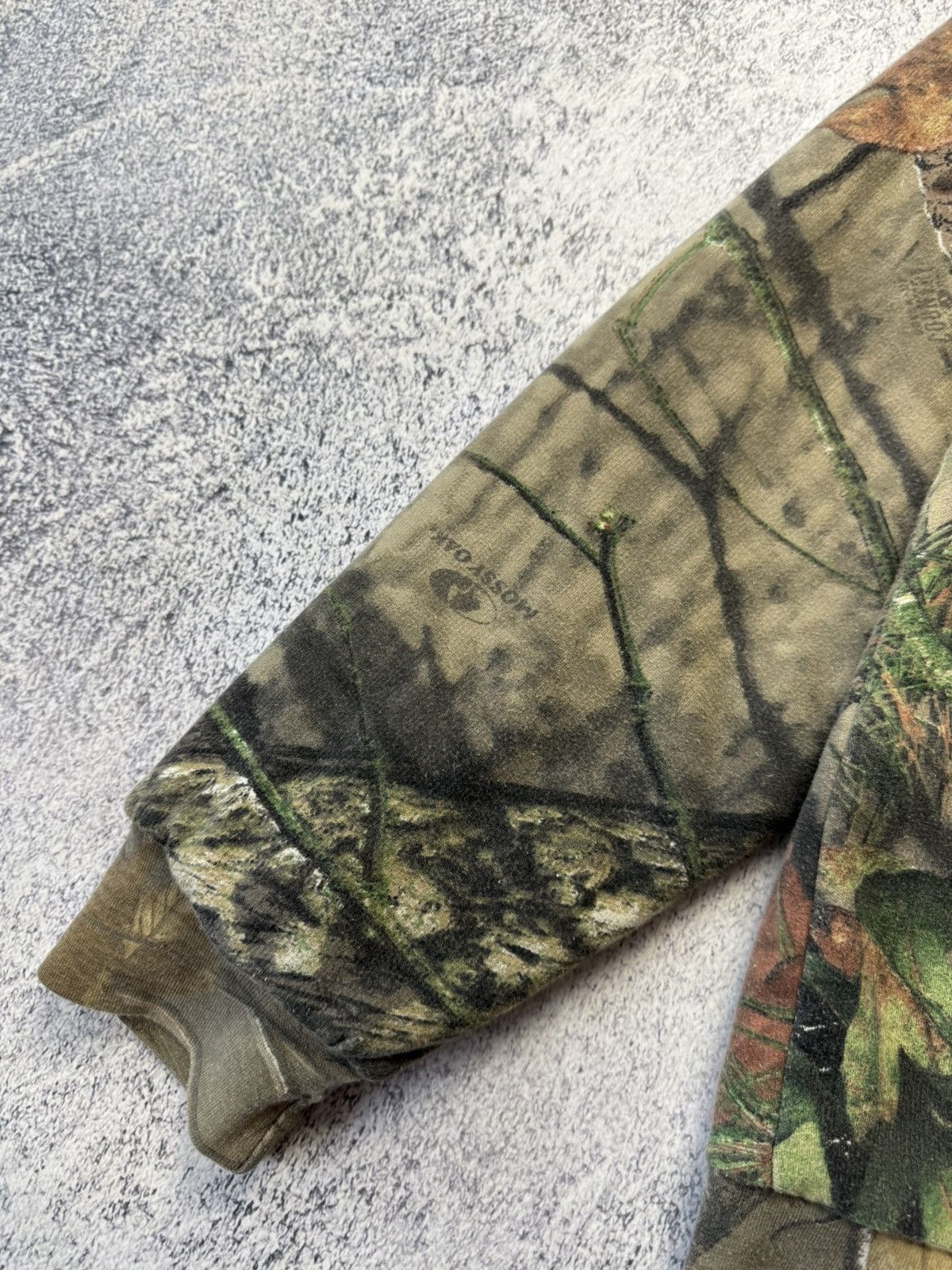 Carhartt Crazy Vintage Y2K Realtree Camo Zip Hoodie Carhartt Style Size US M / EU 48-50 / 2 - 14 Thumbnail