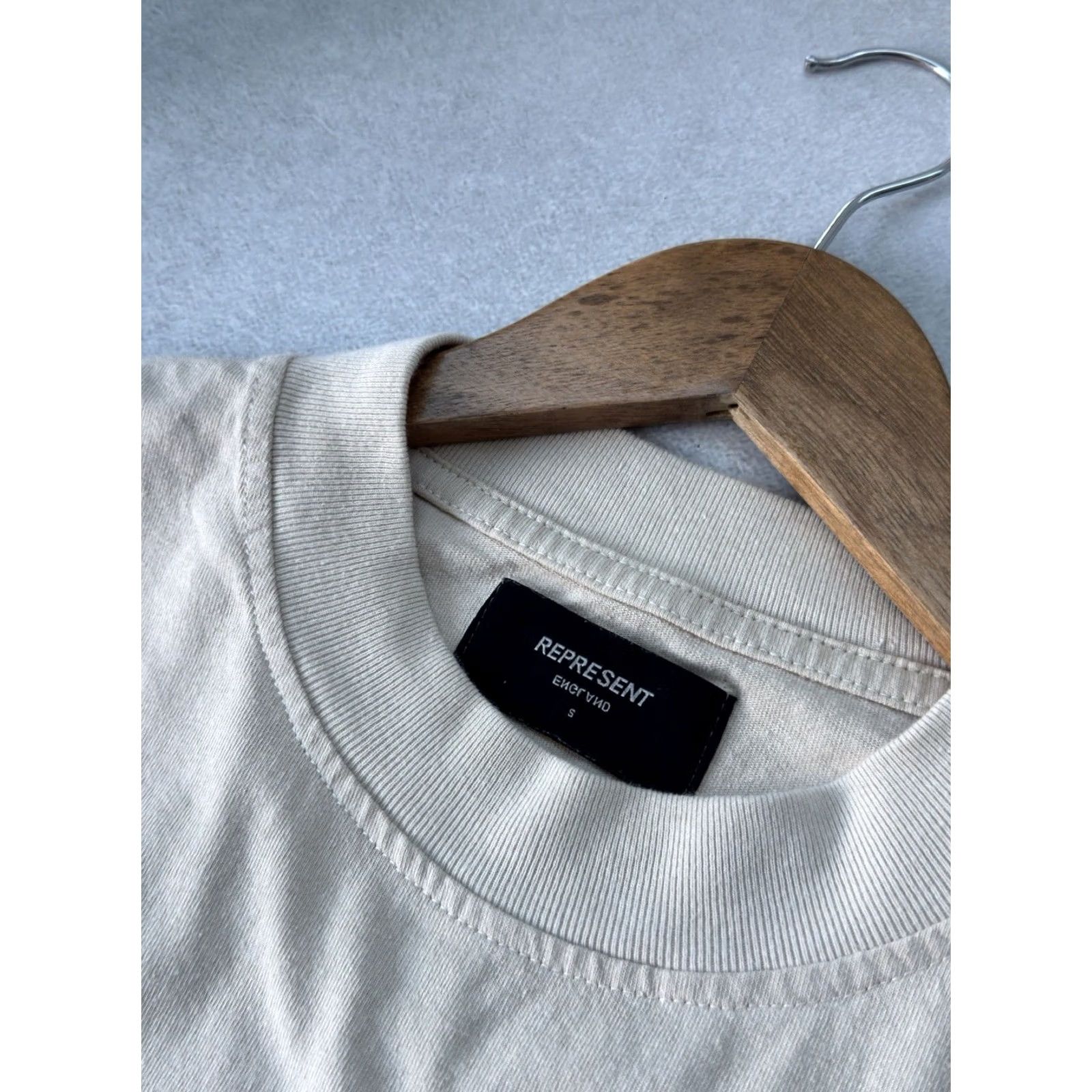 Vintage VINTAGE Represent Y2K Eagle Big Logo Beige Men T Shirt S Oversized Shirt Mens Size US S / EU 44-46 / 1 - 6 Thumbnail