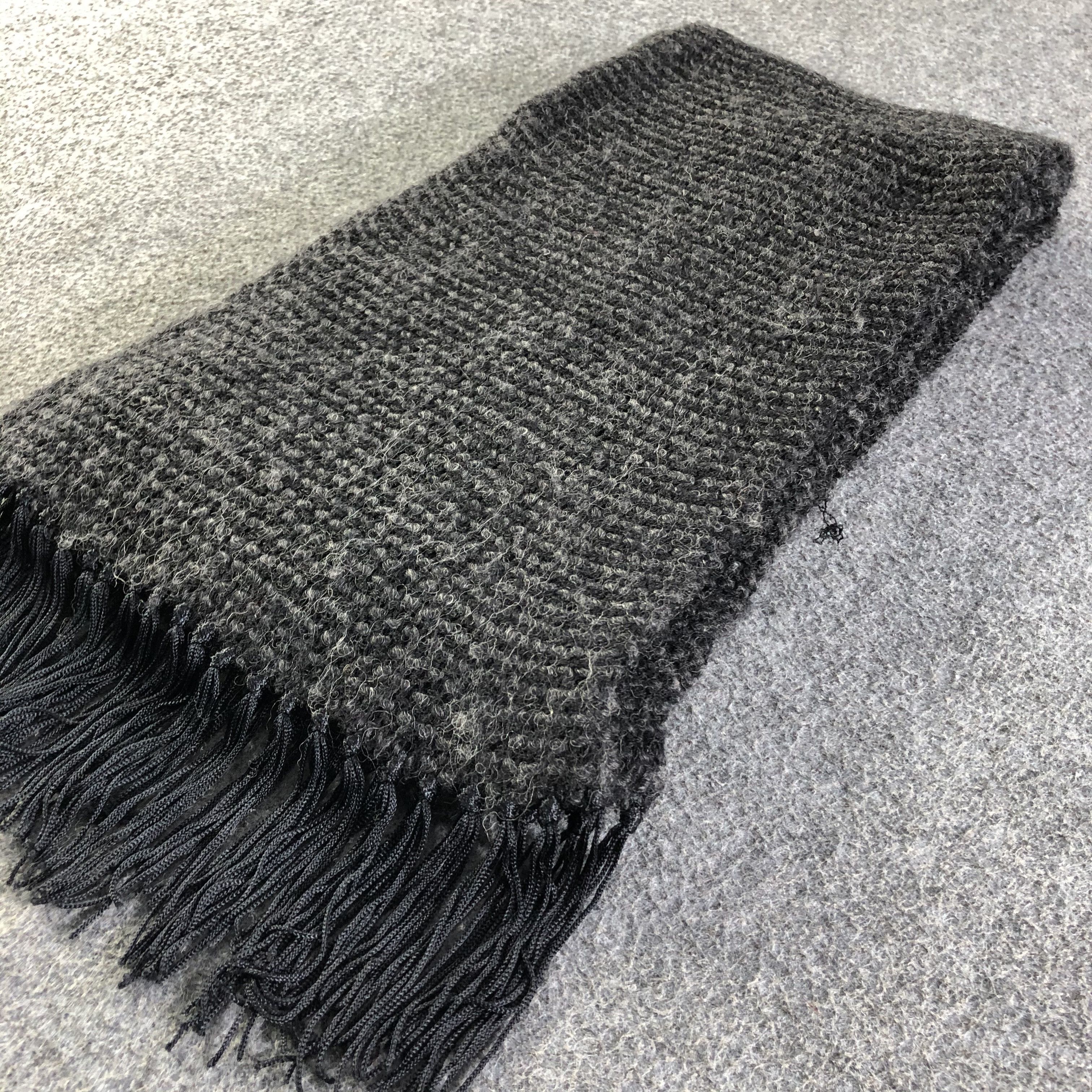 Giorgio Armani Giorgio Armani Scarf / Muffler / Neckwear P639 Size ONE SIZE - 3 Thumbnail