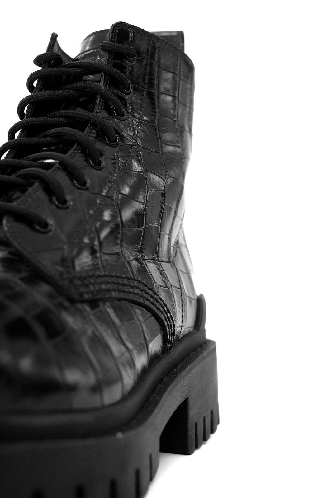 Balenciaga Balenciaga Strike boots Aligator pattern Size US 7.5 / EU 40-41 - 4 Thumbnail