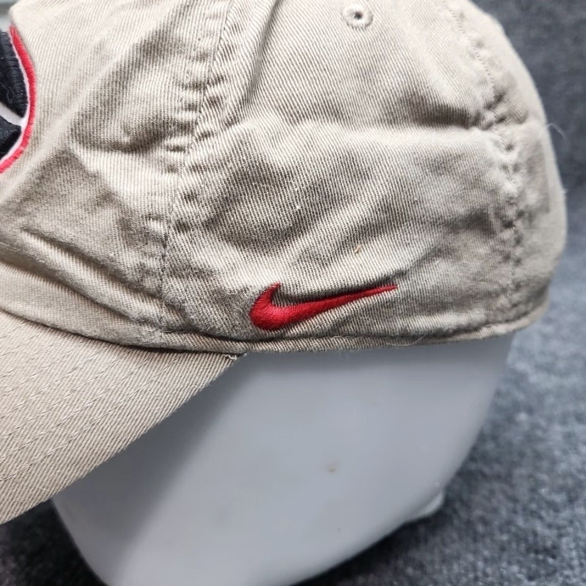 Nike Nike Georgia Bulldogs Hat Dri-Fit Tan Baseball Cap Adjustable College Mens One Size Beige Canvas Cotton Sports Cap Size ONE SIZE - 4 Thumbnail
