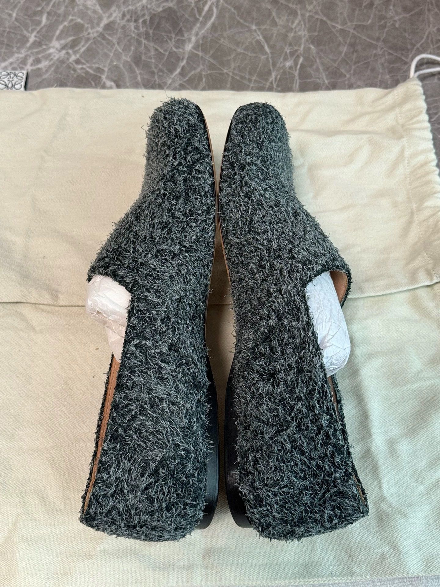 Loewe Loewe Campo fur light suede flat gray 38 Size US 7.5 / IT 37.5 - 6 Thumbnail