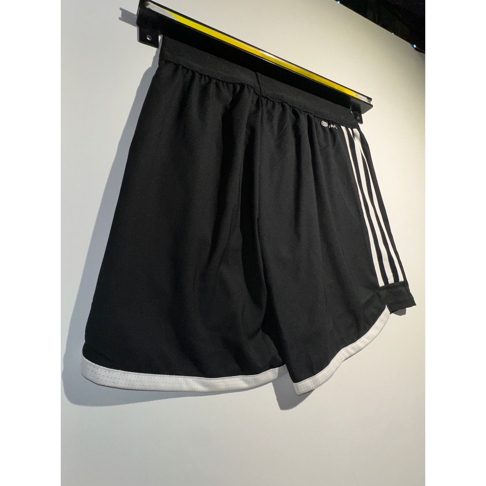 Adidas Adidas 3 Striped Shorts Size Medium Size 34" / US 12 / IT 48 - 9 Thumbnail