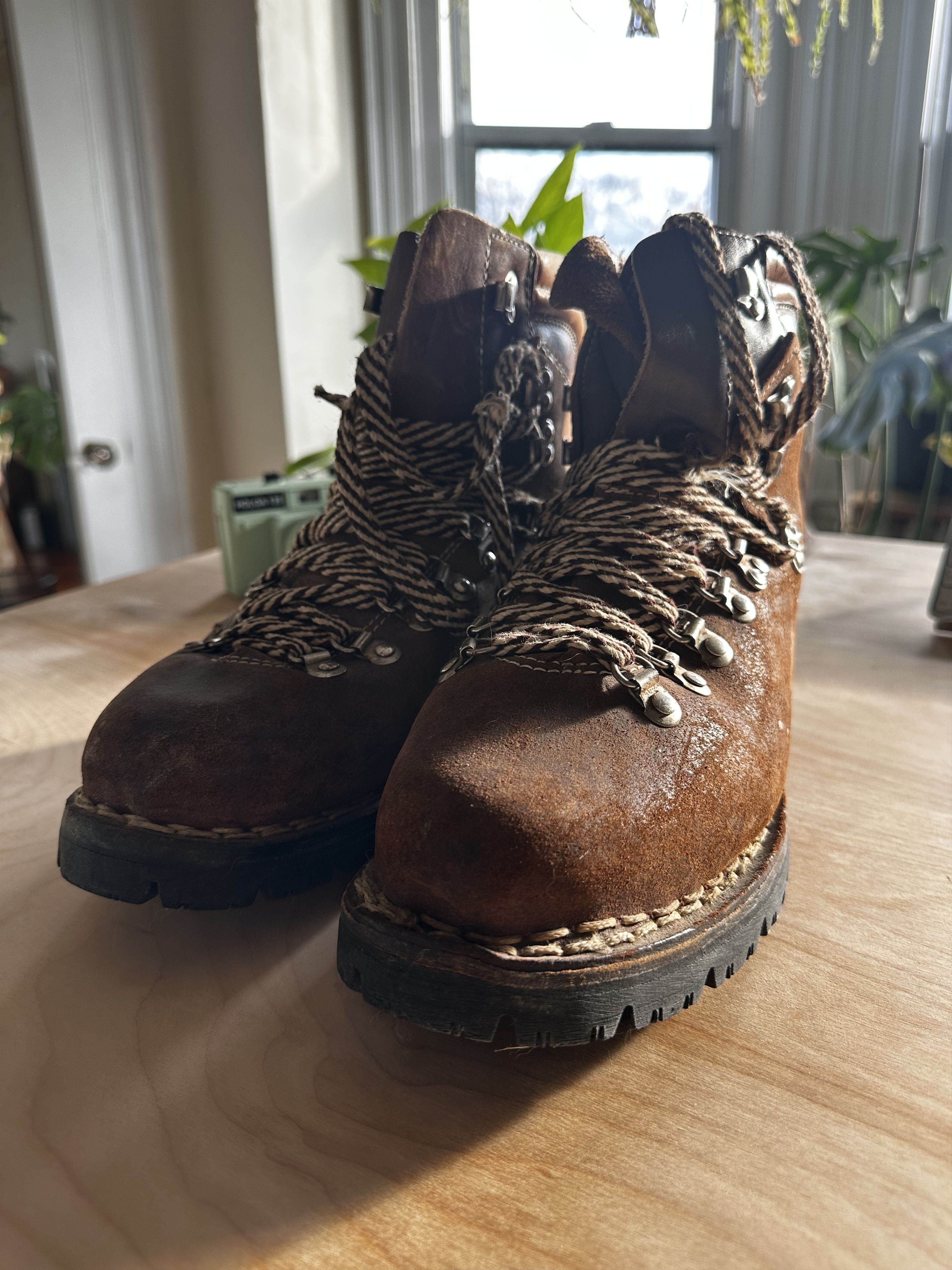 Thom Browne Vintage distress Italian boots (designer Thom Mcan)!!! Size US 8.5 / EU 41-42 - 1 Thumbnail