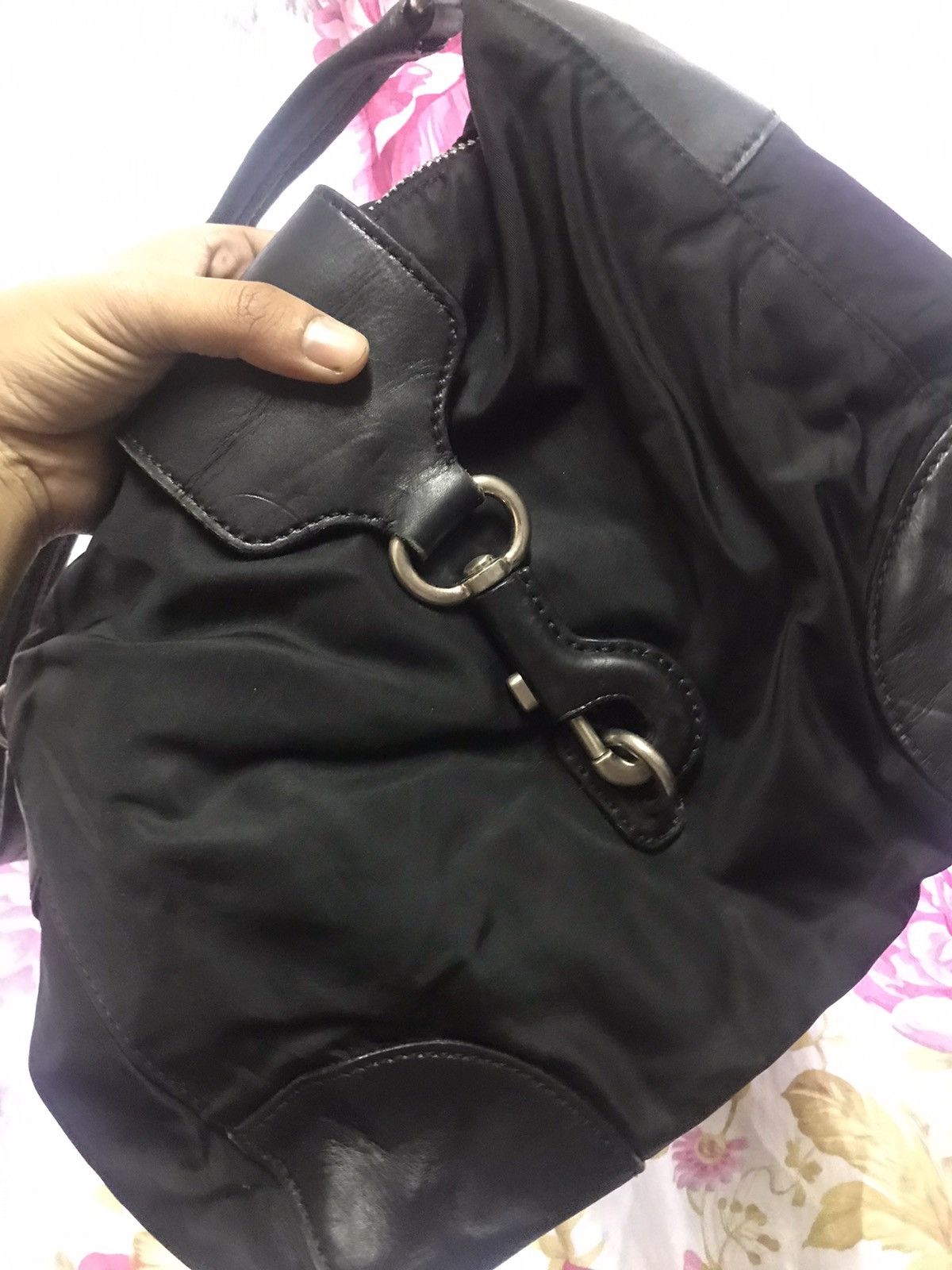 Prada Authentic Black Prada Hobo Bag Size ONE SIZE - 3 Thumbnail