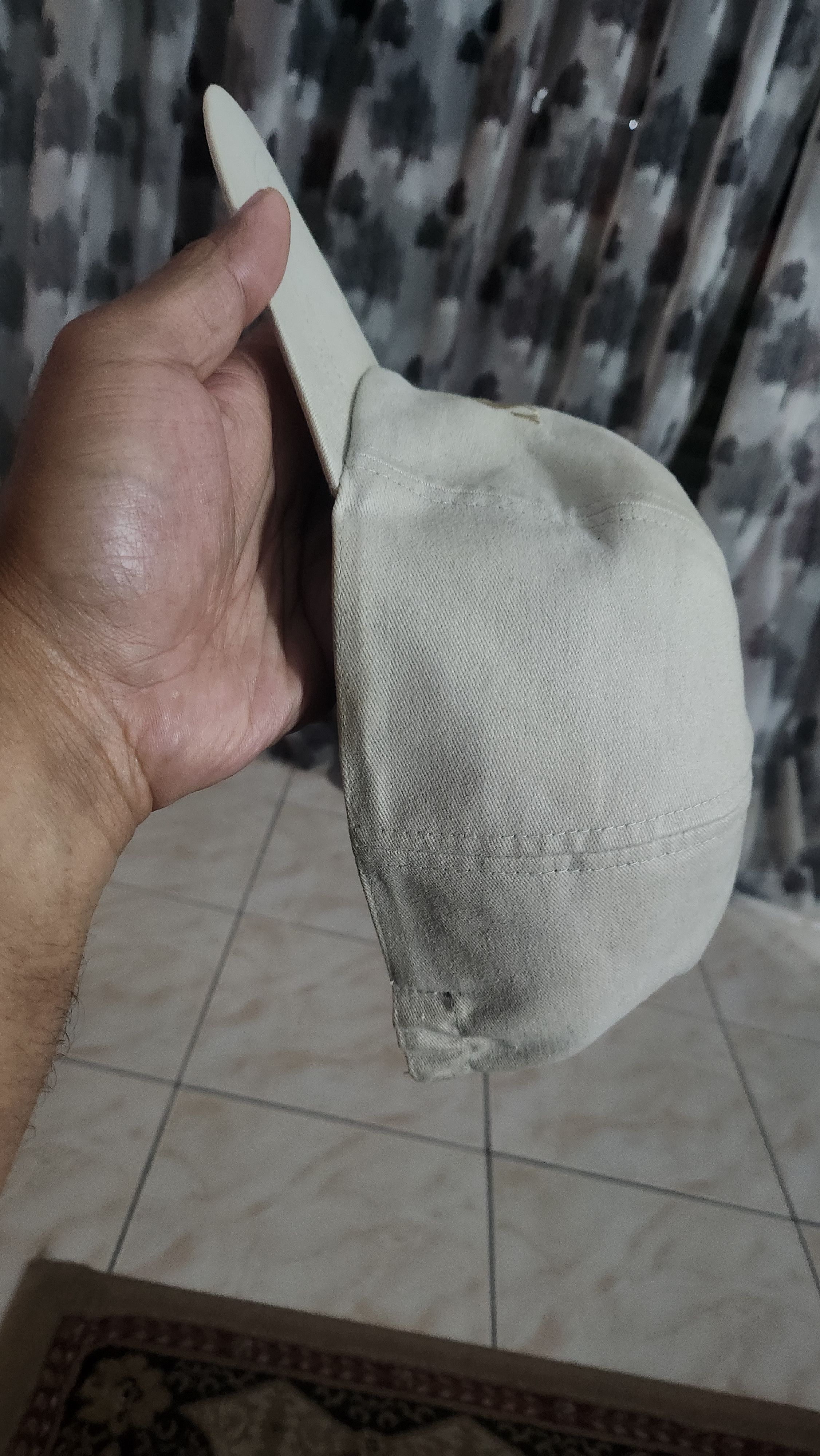 Guess vintage hat