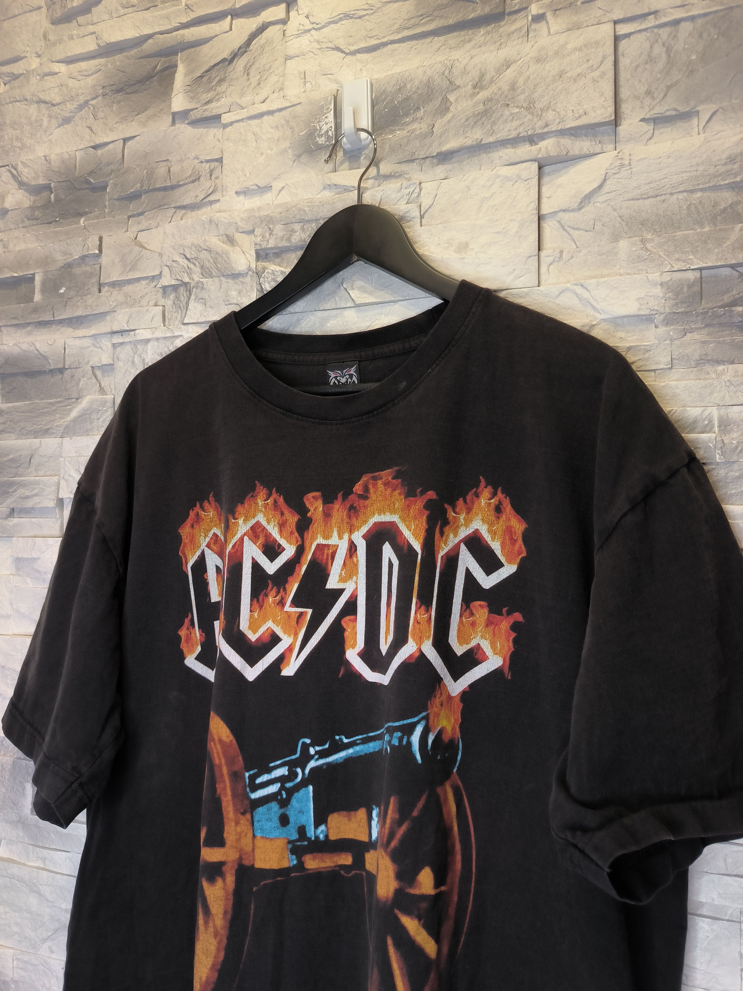 Band Tees Vintage ACDC Those to Rock Tee Shirt Print Black Size US XXL / EU 58 / 5 - 2 Thumbnail