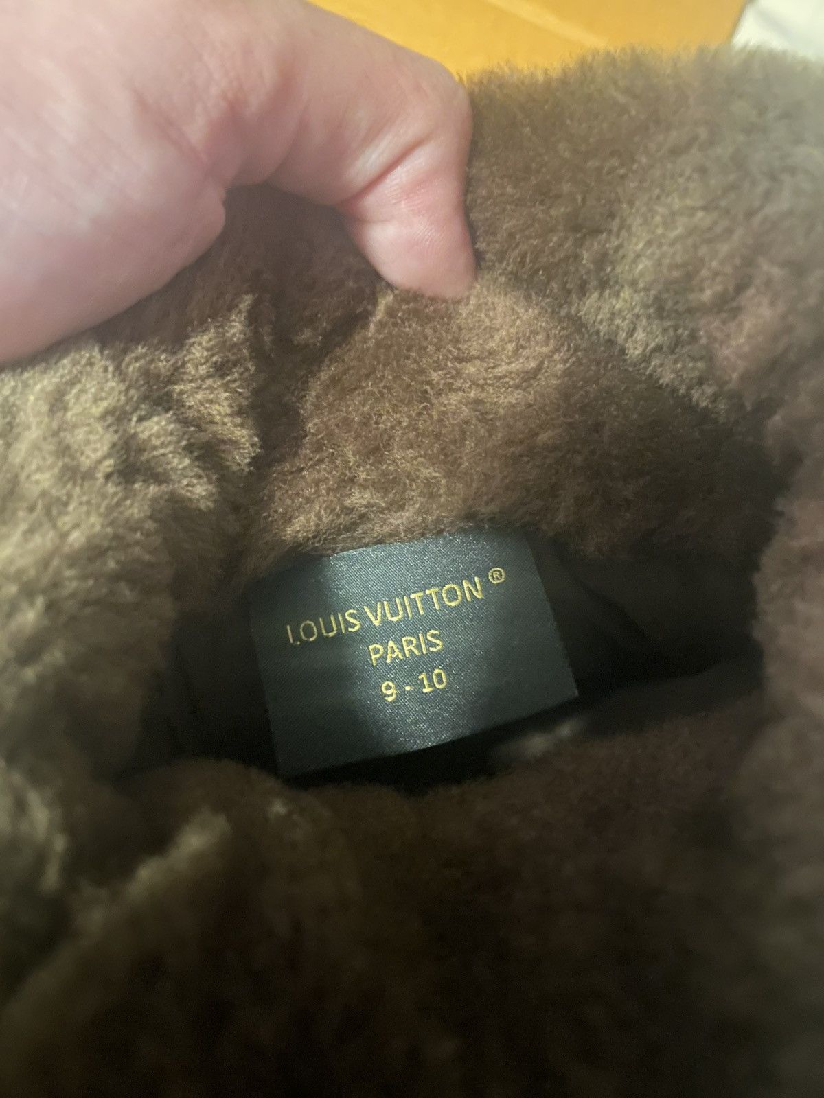 Louis Vuitton Louis Vuitton Low Fur Boot Size US 10.5 / EU 43-44 - 6 Thumbnail