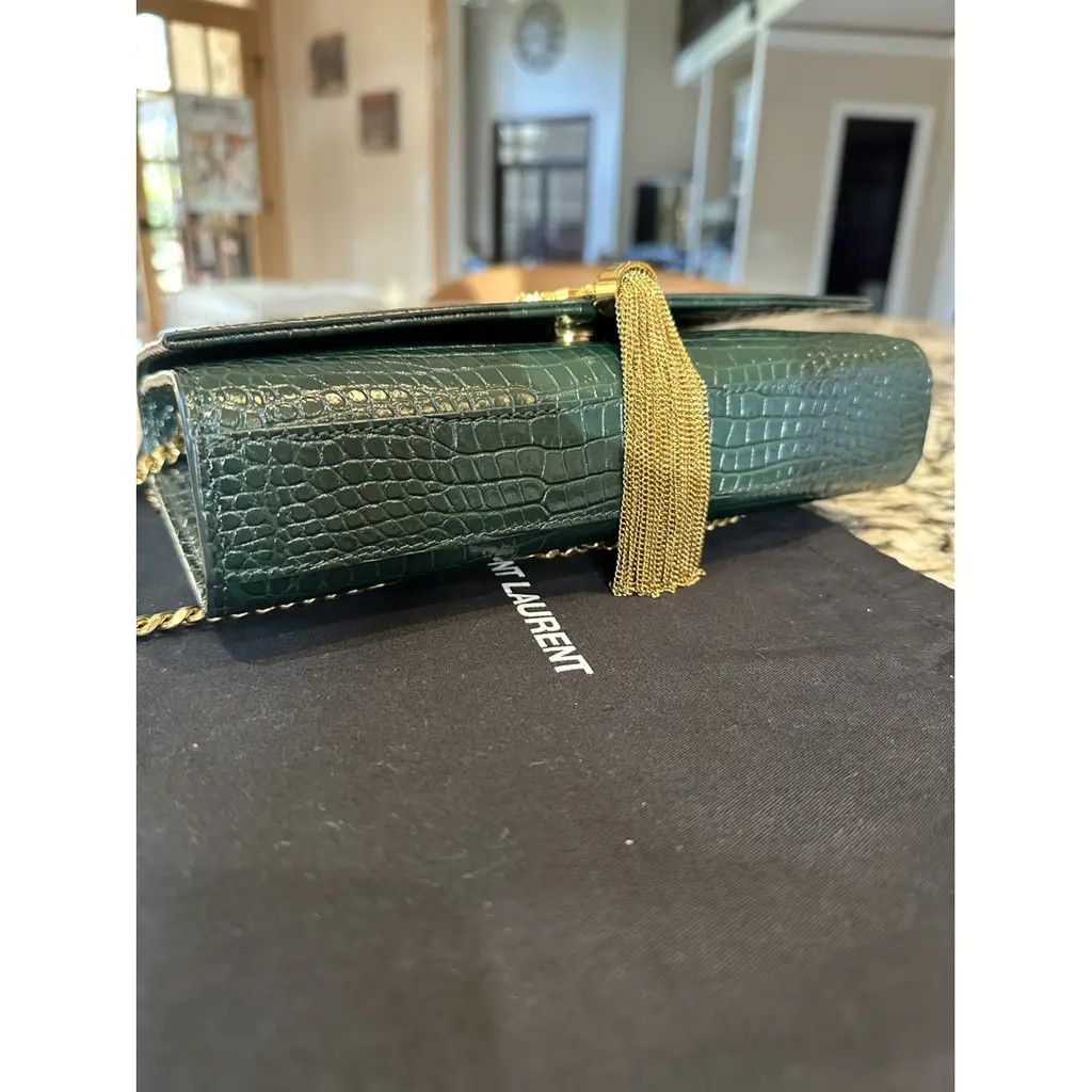 Saint Laurent Paris o1b1hav110724 Size: OS / Kate Medium Bag in Dark Green Size ONE SIZE - 7 Thumbnail