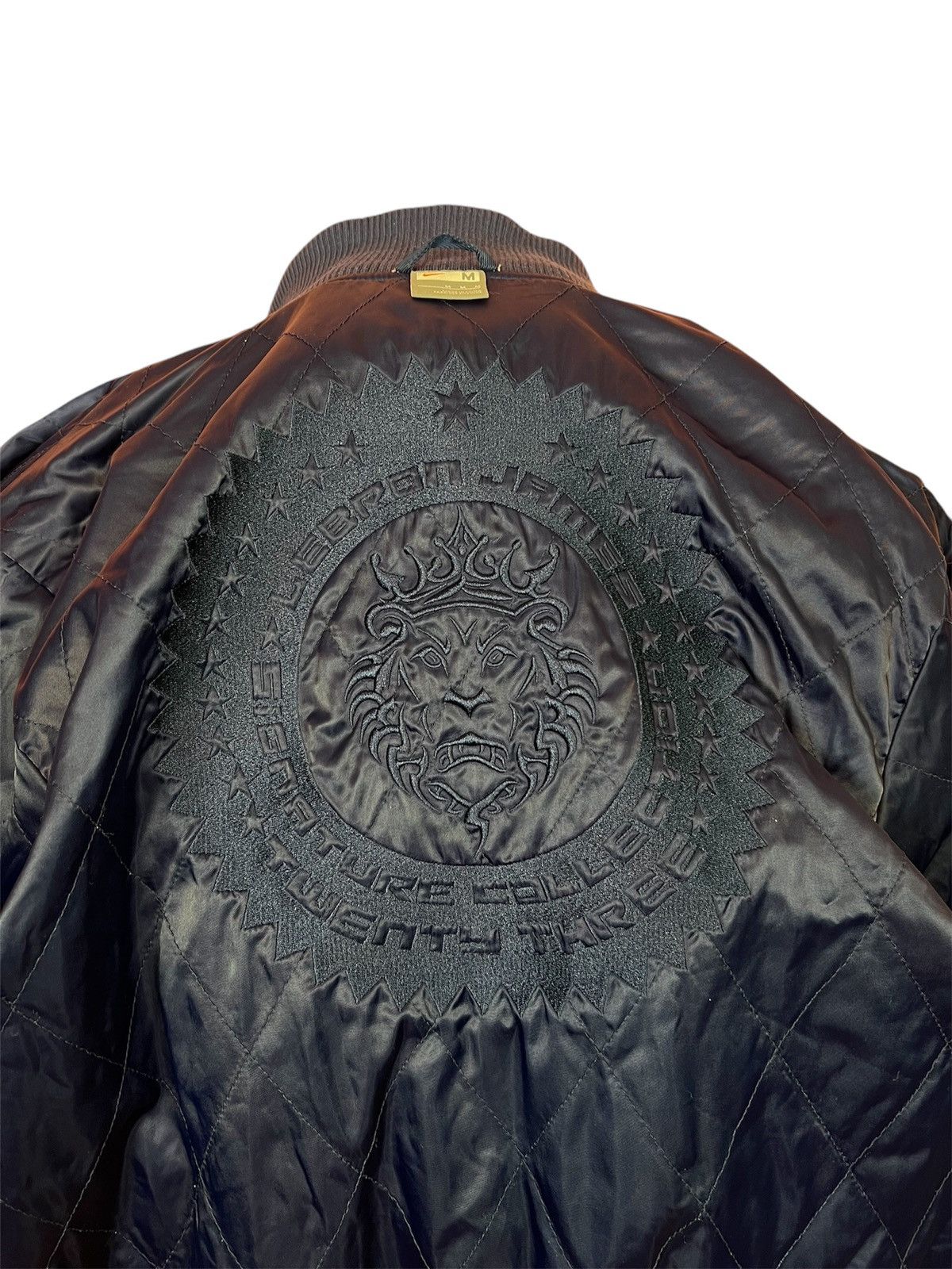 Nike × Vintage nike Lebron James 23 vintage rare bomber jacket varsity Size US M / EU 48-50 / 2 - 11 Thumbnail