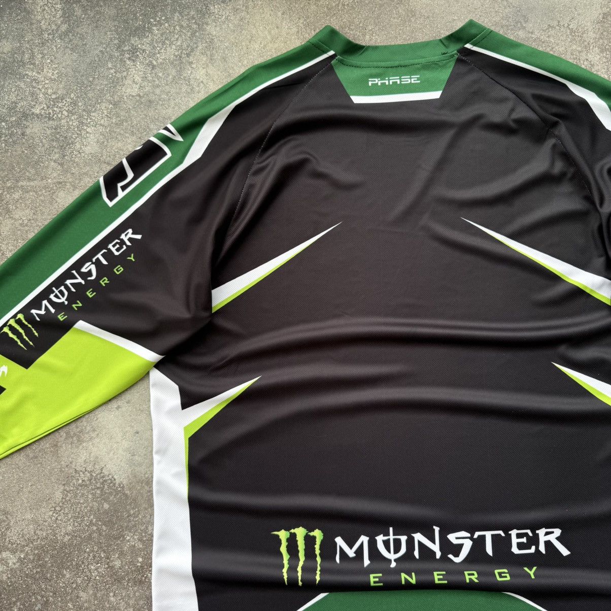 Hypebeast Kawasaki Monster Energy Vintage Y2K Racing Jersey Size US L / EU 52-54 / 3 - 13 Thumbnail