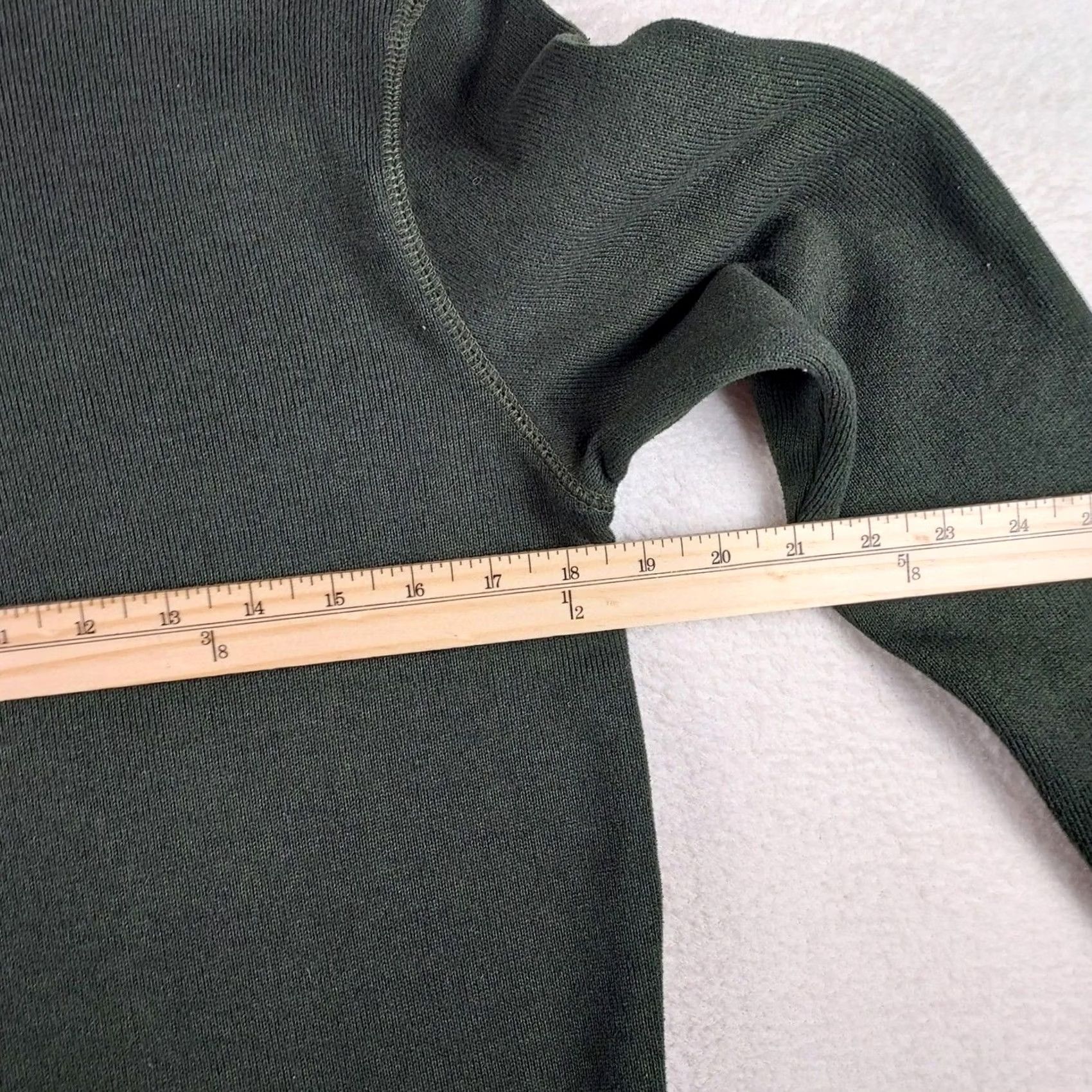 Vintage GH Bass Men’s Green Henley Pullover Long Sleeve Shirt Small Pullover Casual Fall Green Shirt Mens Regular Fit"} Size US S / EU 44-46 / 1 - 7 Thumbnail