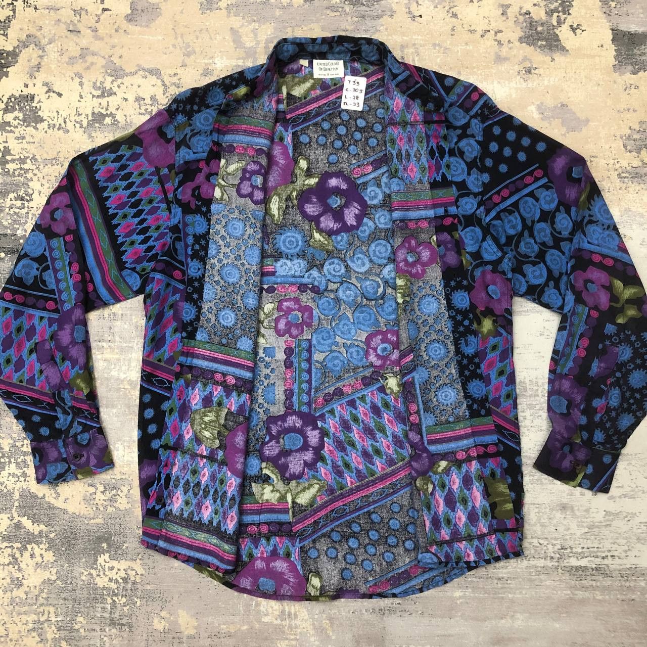 United Colors Of Benetton T33 UNITE COLORS OF BENETTON ART FULLPRINT SHIRTS Size US M / EU 48-50 / 2 - 3 Thumbnail