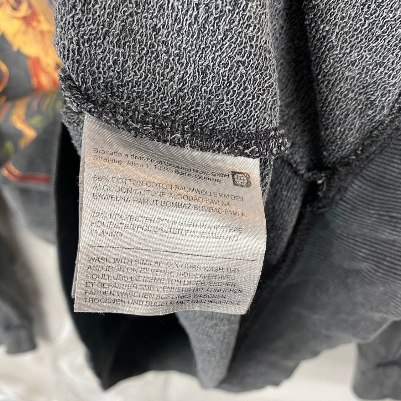 Other QUEEN MEN'S UNIsex GRAY PULLOVER SWEATSHIRT SIZE M Size US M / EU 48-50 / 2 - 7 Thumbnail