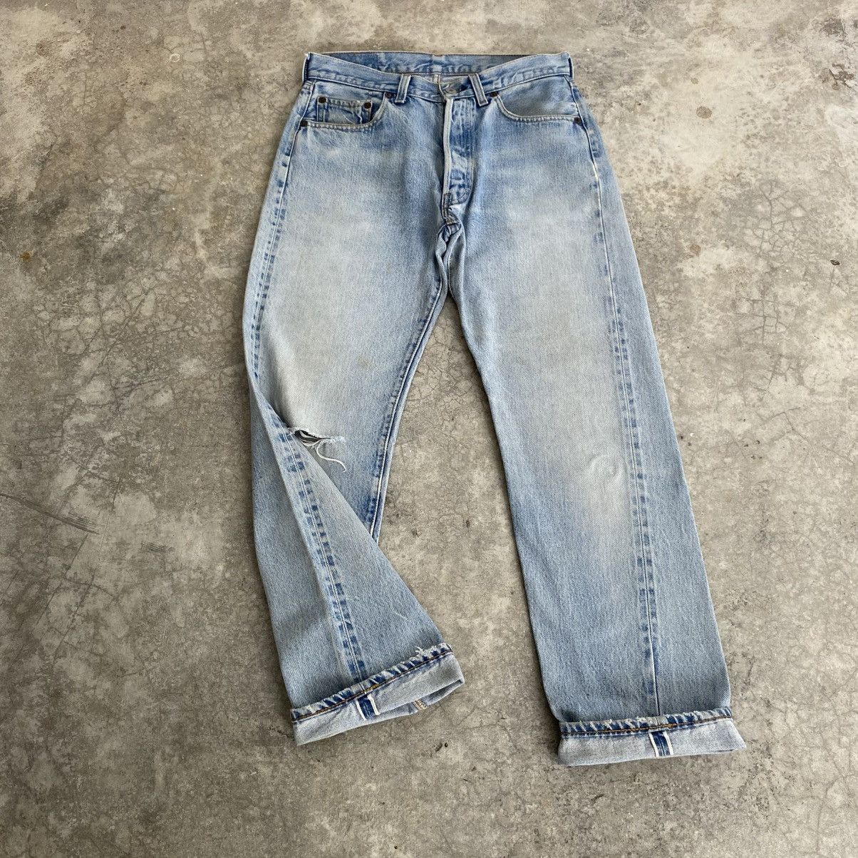 Levi's Vintage Levis 501 Stonewashed Blue Redline Distressed Jeans Size US 29 - 1 Thumbnail